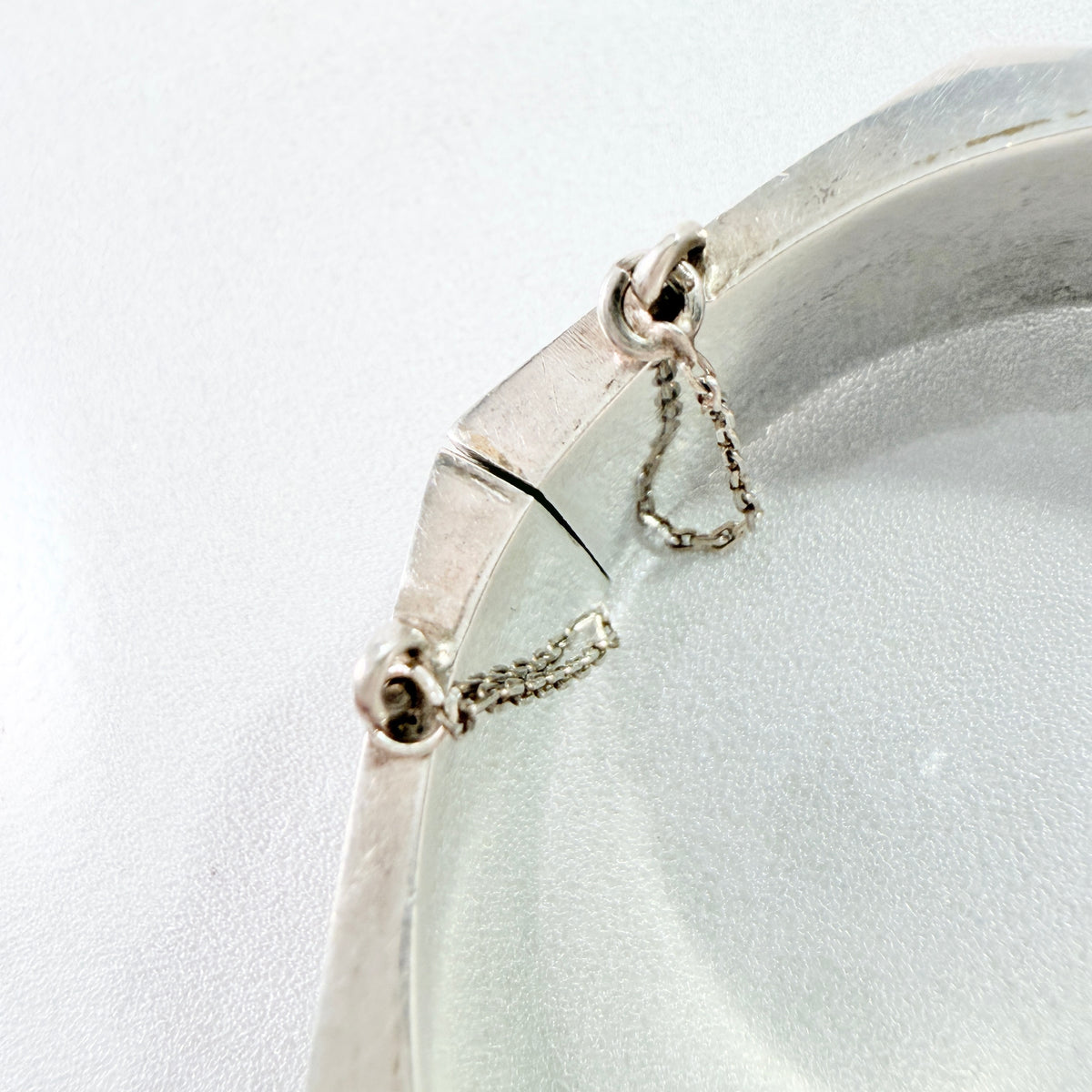 Porto, Portugal ca 1940-50s. Vintage 833 Silver Hinged Bangle Bracelet.