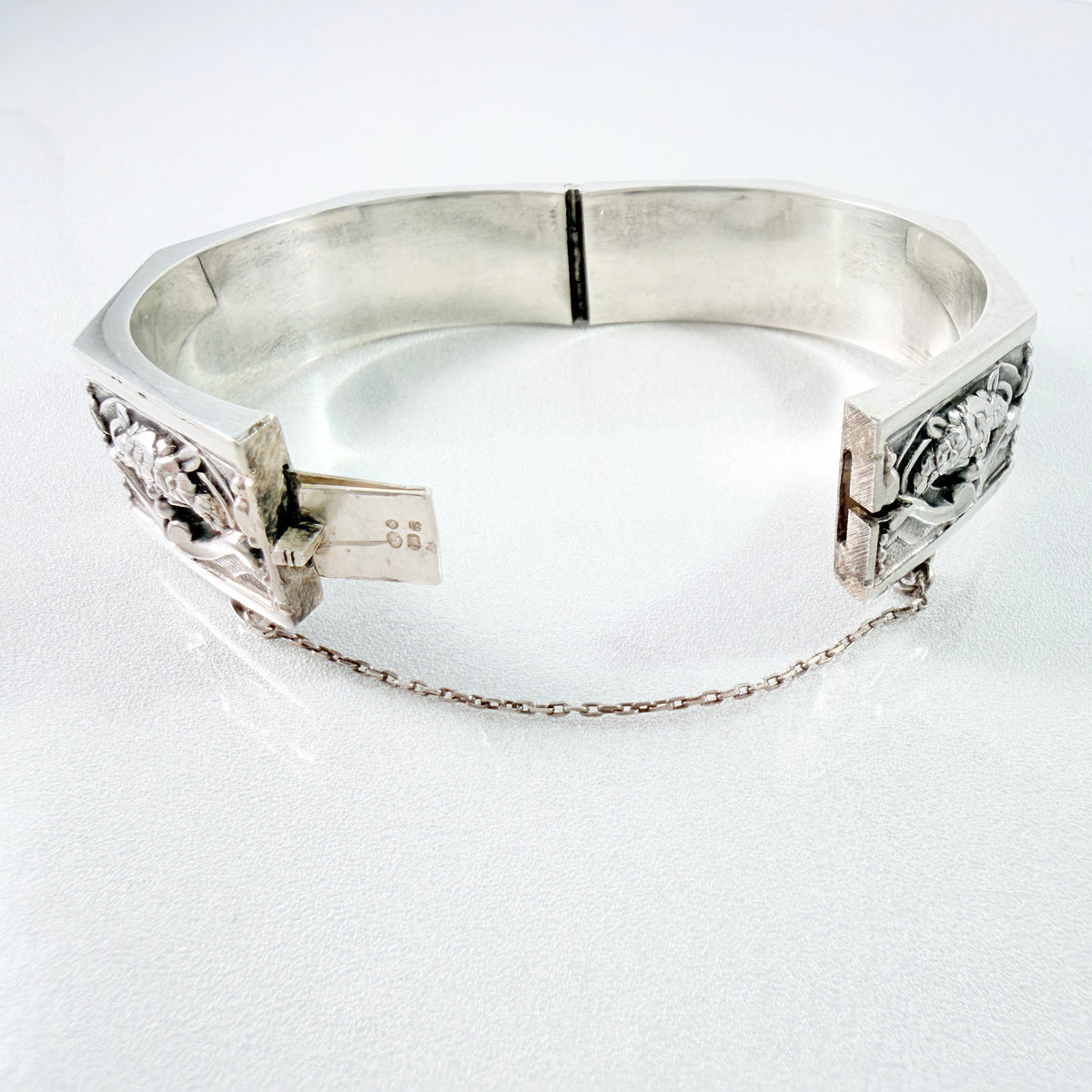 Porto, Portugal ca 1940-50s. Vintage 833 Silver Hinged Bangle Bracelet.