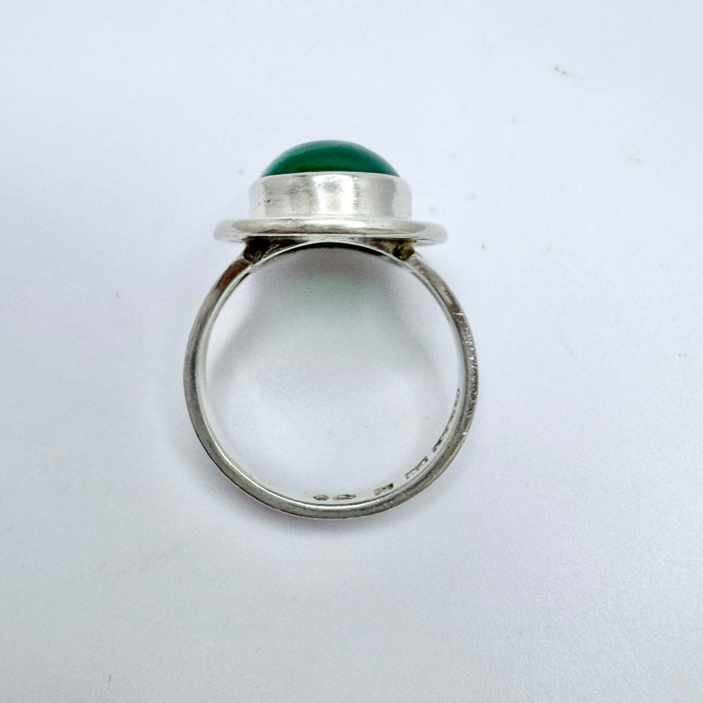 GUSSI, Sweden 1956. Vintage Sterling Silver Chrysoprase Ring.