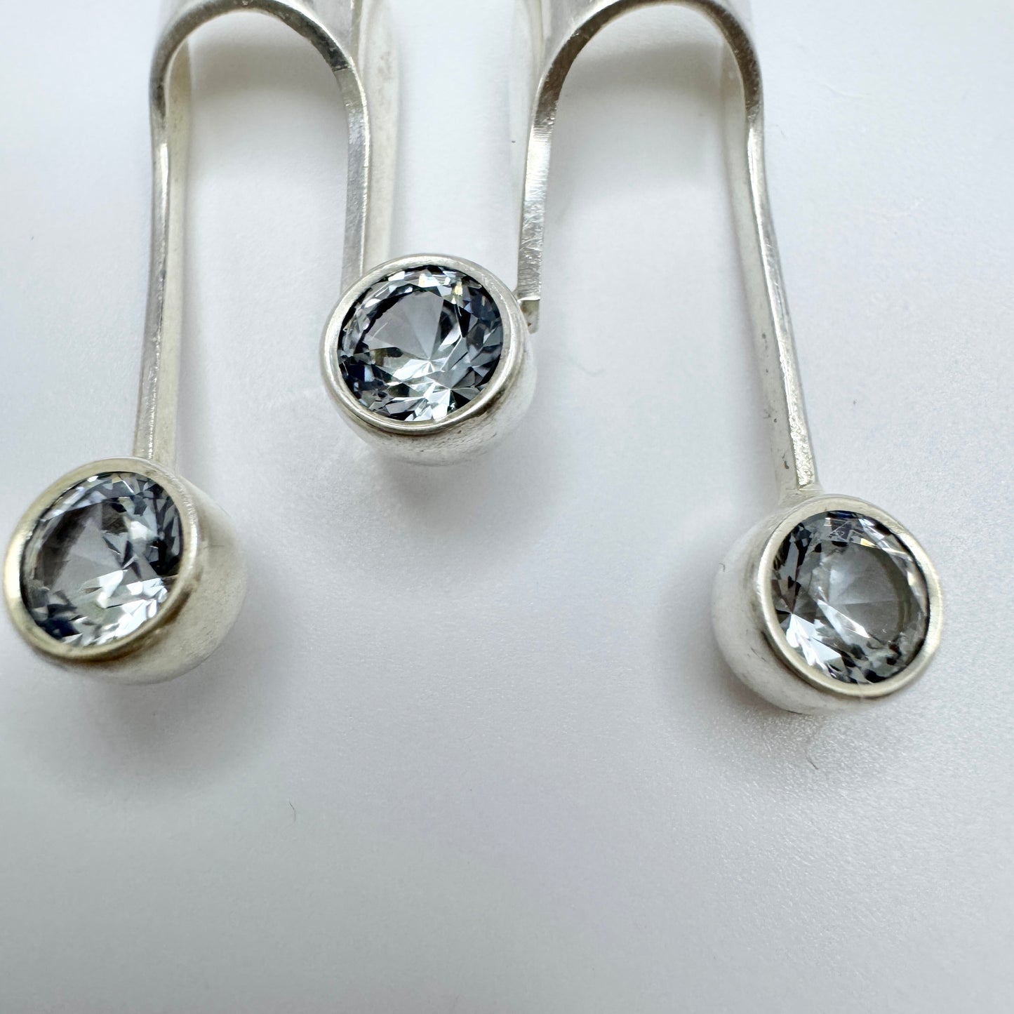 A/K, Finland 1970-80s. Vintage Sterling Silver Synthetic Spinel Pendant.