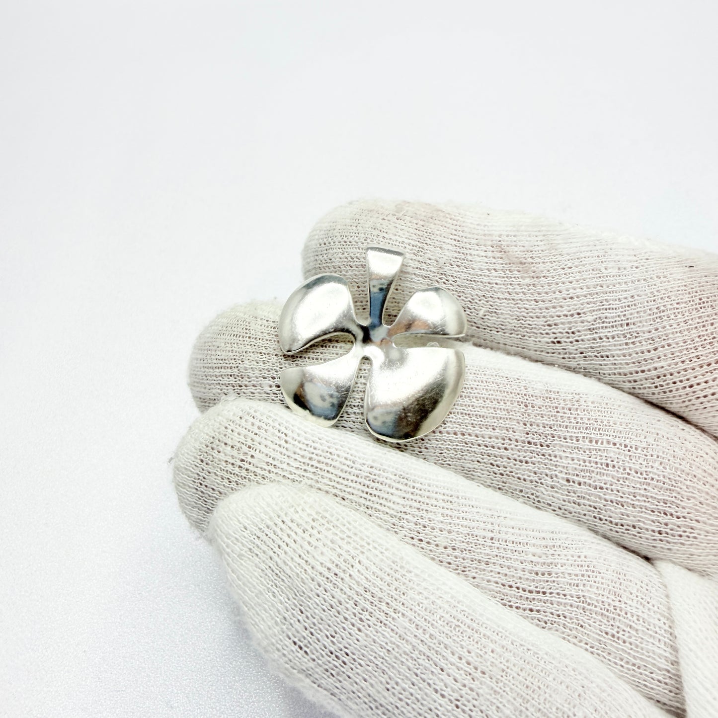 Heiring, Denmark. Sterling Silver Lucky Clover Pendant.
