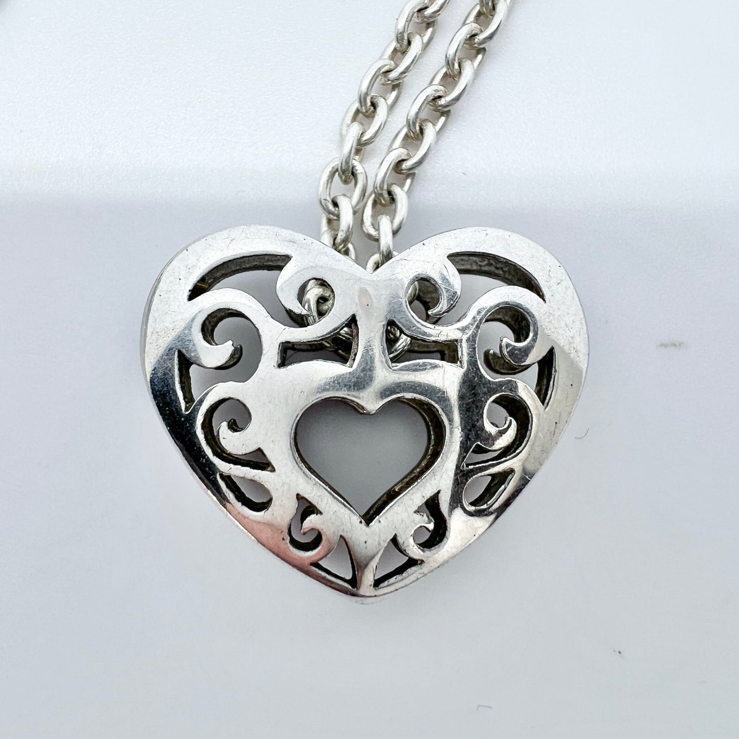 Finland. Vintage Sterling Silver Heart Pendant Necklace.