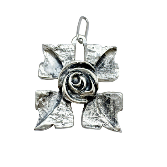 Sulo Miettinen, Finland 1972. Vintage Solid Silver Rose Flower Pendant.