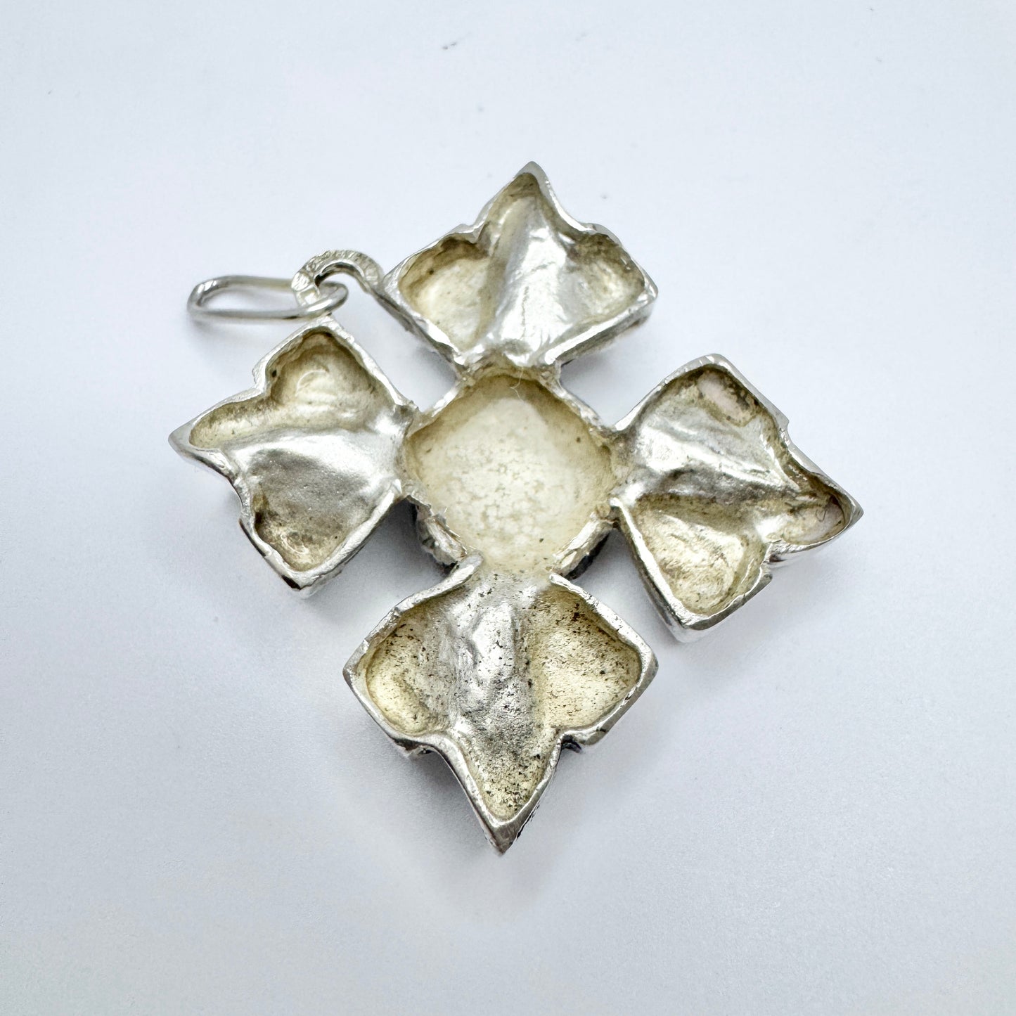 Sulo Miettinen, Finland 1972. Vintage Solid Silver Rose Flower Pendant.