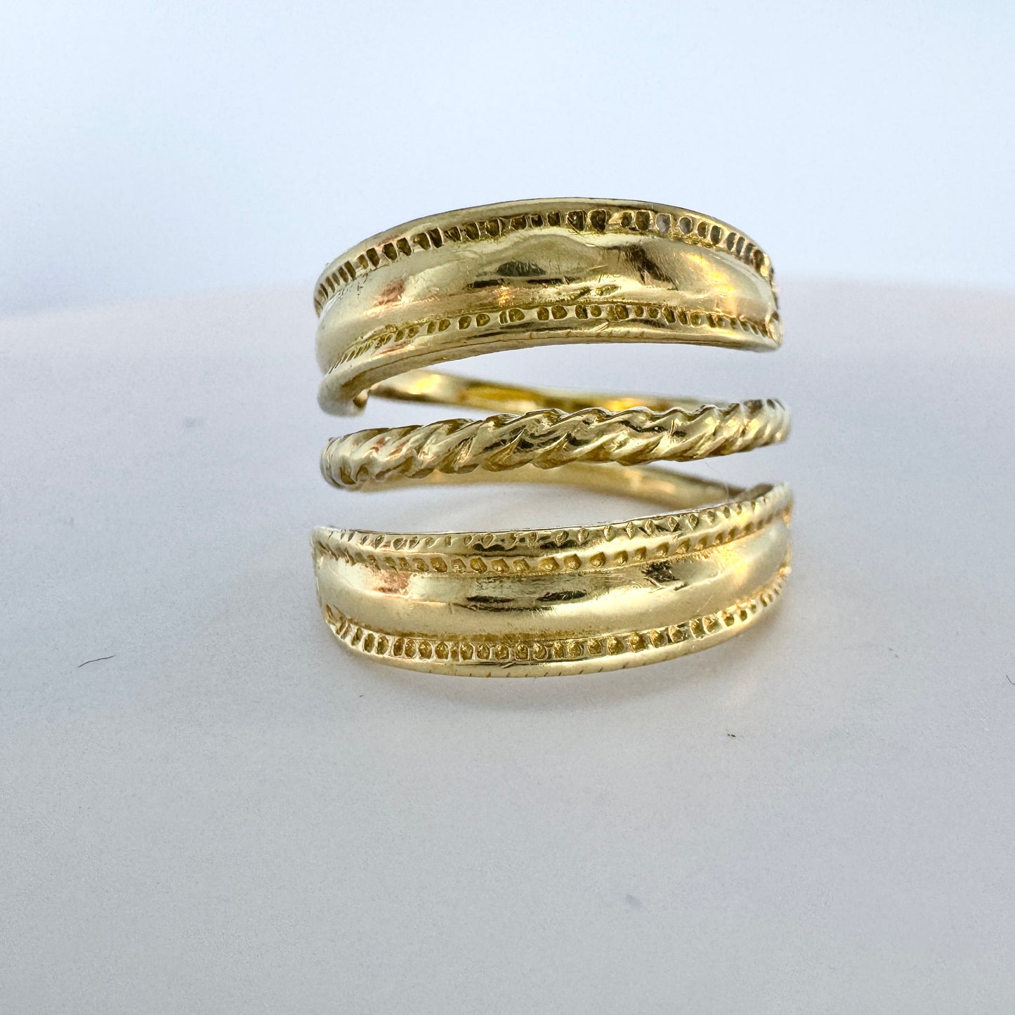 Bengt Hallberg, Sweden. Vintage 18k Gold Viking Copy Ring