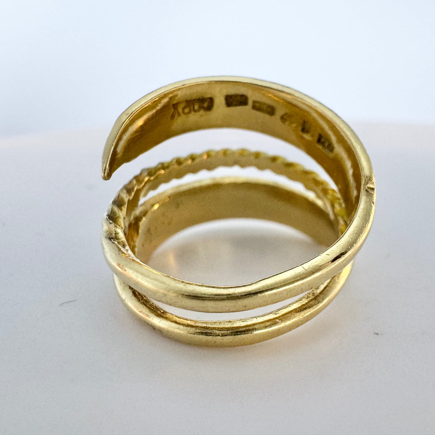 Bengt Hallberg, Sweden. Vintage 18k Gold Viking Copy Ring