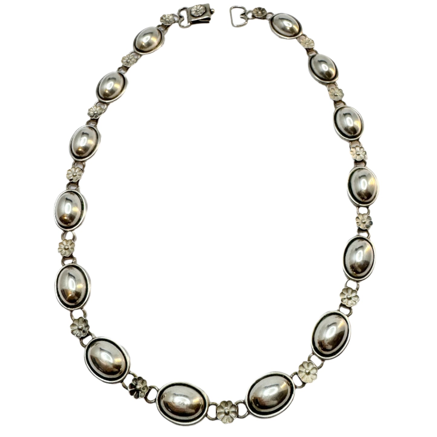 Ove Klarskov, Copenhagen 1930-40s. Vintage Solid Silver Necklace.