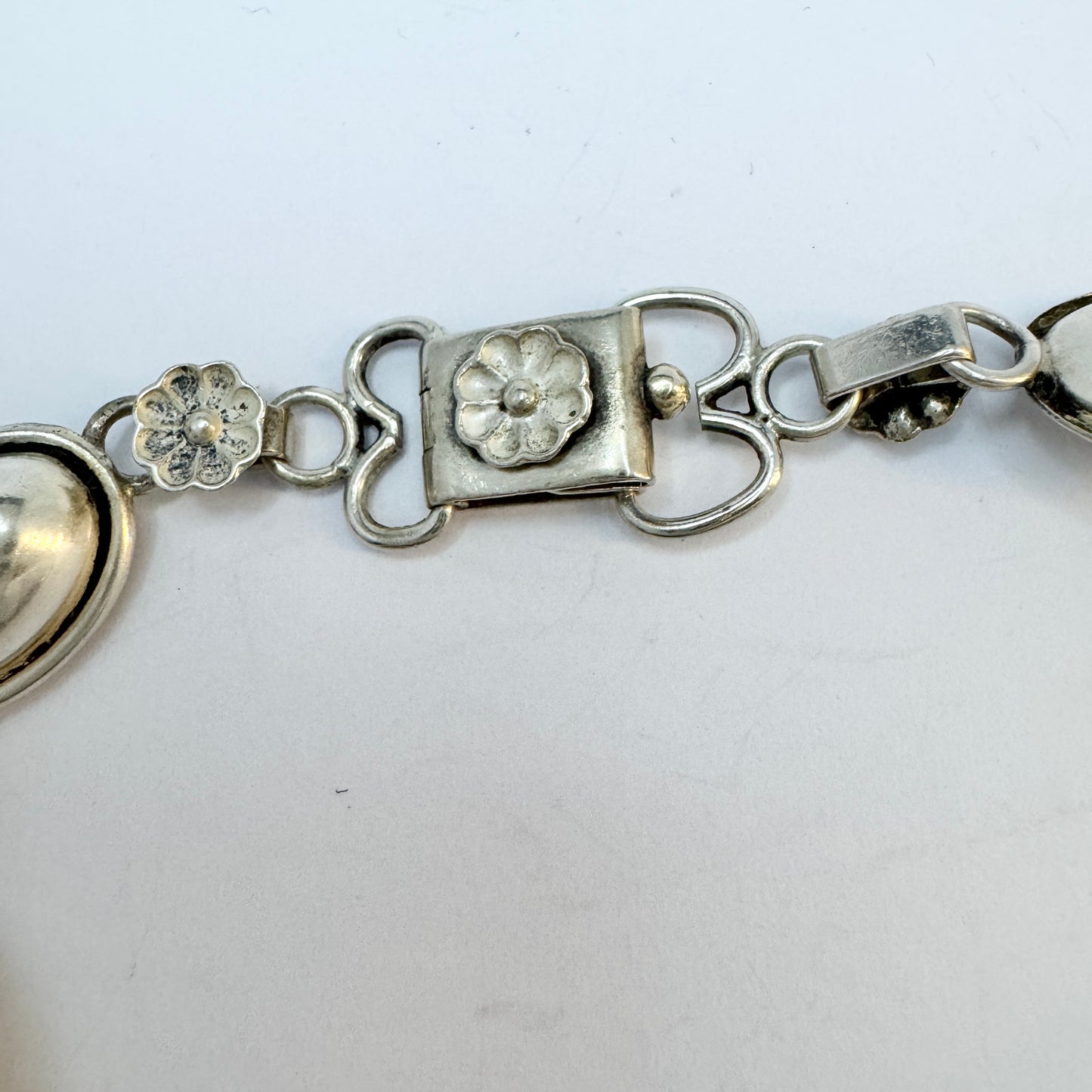 Ove Klarskov, Copenhagen 1930-40s. Vintage Solid Silver Necklace.