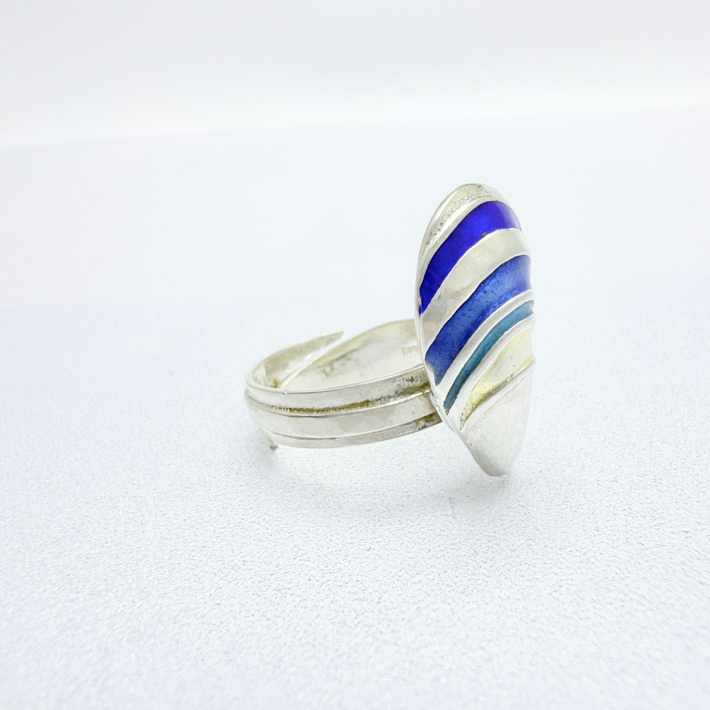 Birgitta Holmgren, Sweden 1996. Vintage Sterling Silver Enamel Ring.