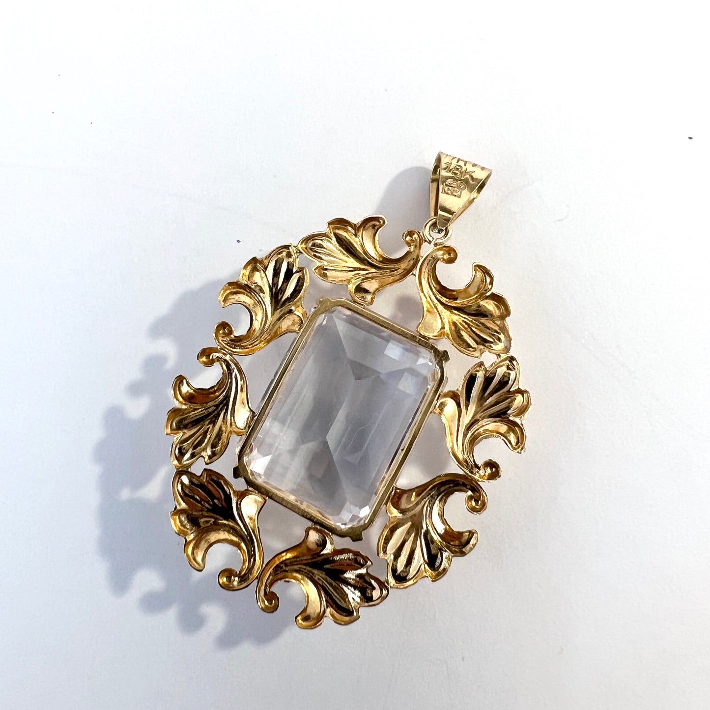 Stockholm, Sweden 1953. Vintage 18k Gold Rock Crystal Pendant.