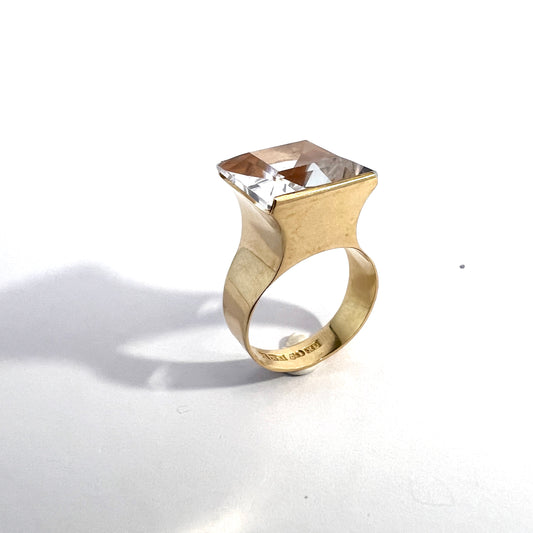 Kaplan, Sweden 1969. Vintage Modernist 18k Gold Rock Crystal Ring