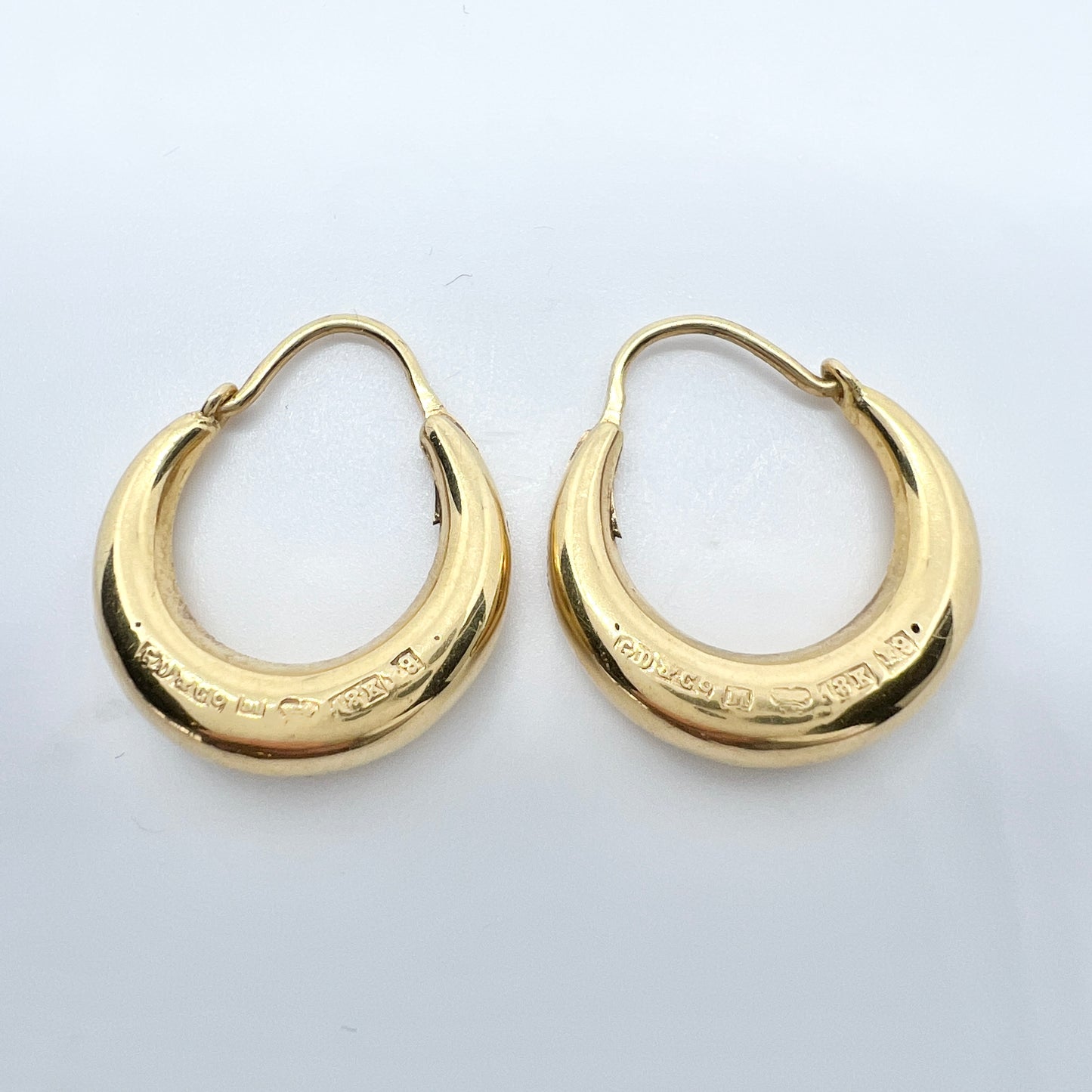 G Dahlgren, Sweden 1956. Vintage 18k Gold Earrings.