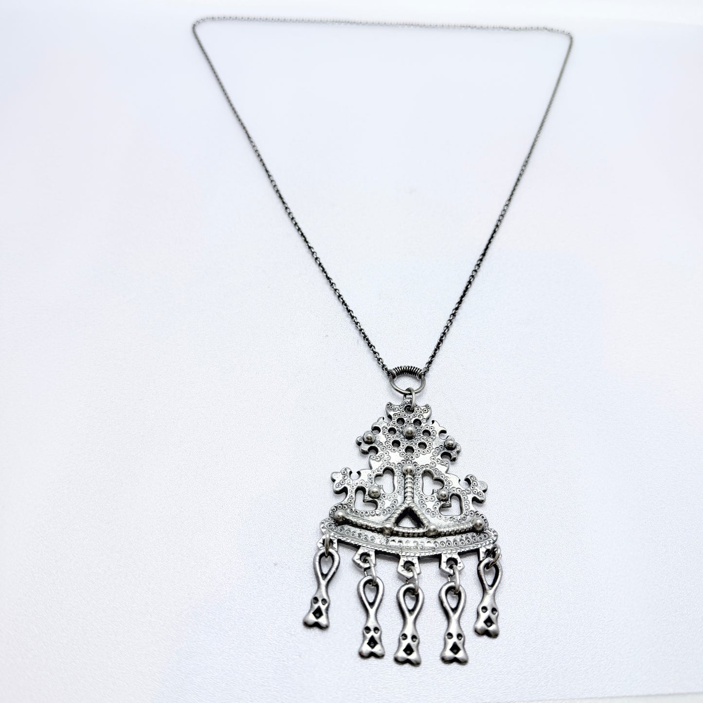 Kalevala Koru, Finland 1965. Large Vintage Solid Silver Pendant Necklace.