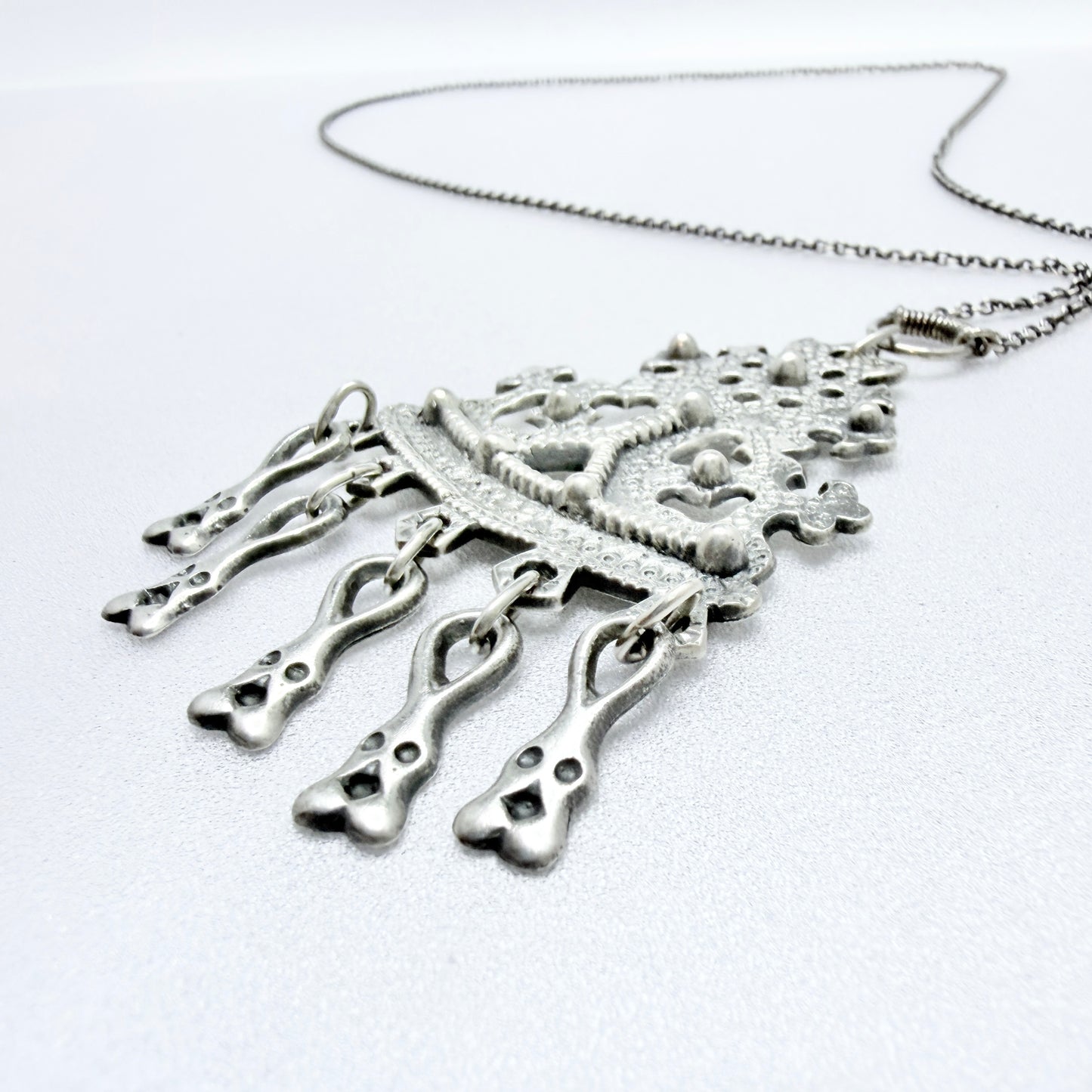 Kalevala Koru, Finland 1965. Large Vintage Solid Silver Pendant Necklace.