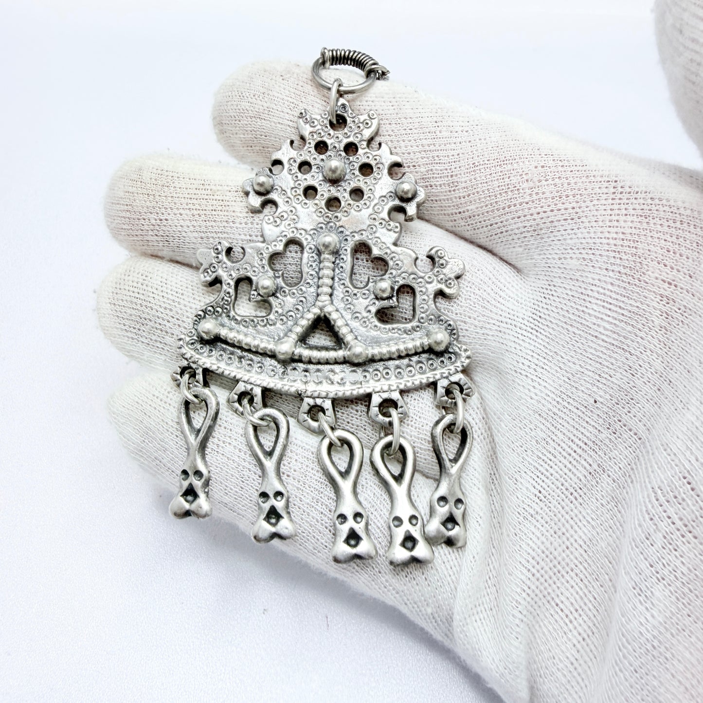 Kalevala Koru, Finland 1965. Large Vintage Solid Silver Pendant Necklace.