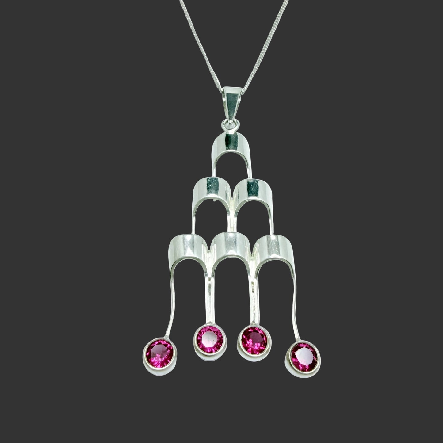 A/K, Finland. Vintage Sterling Silver Synthetic Sapphire Pendant Necklace.
