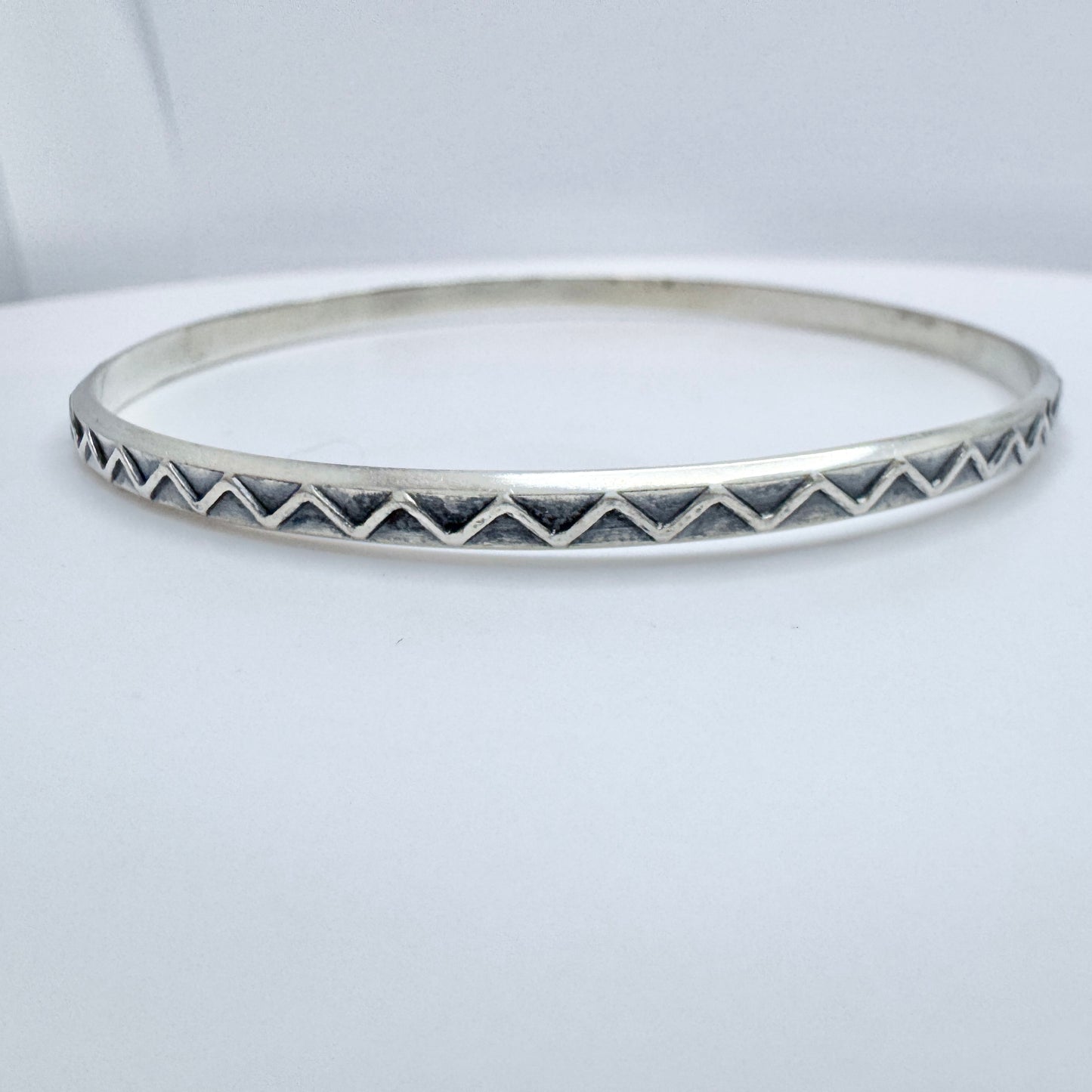 Vilho Hjalmar Leino, Finland 1962. Vintage Solid Silver Bangle Bracelet.