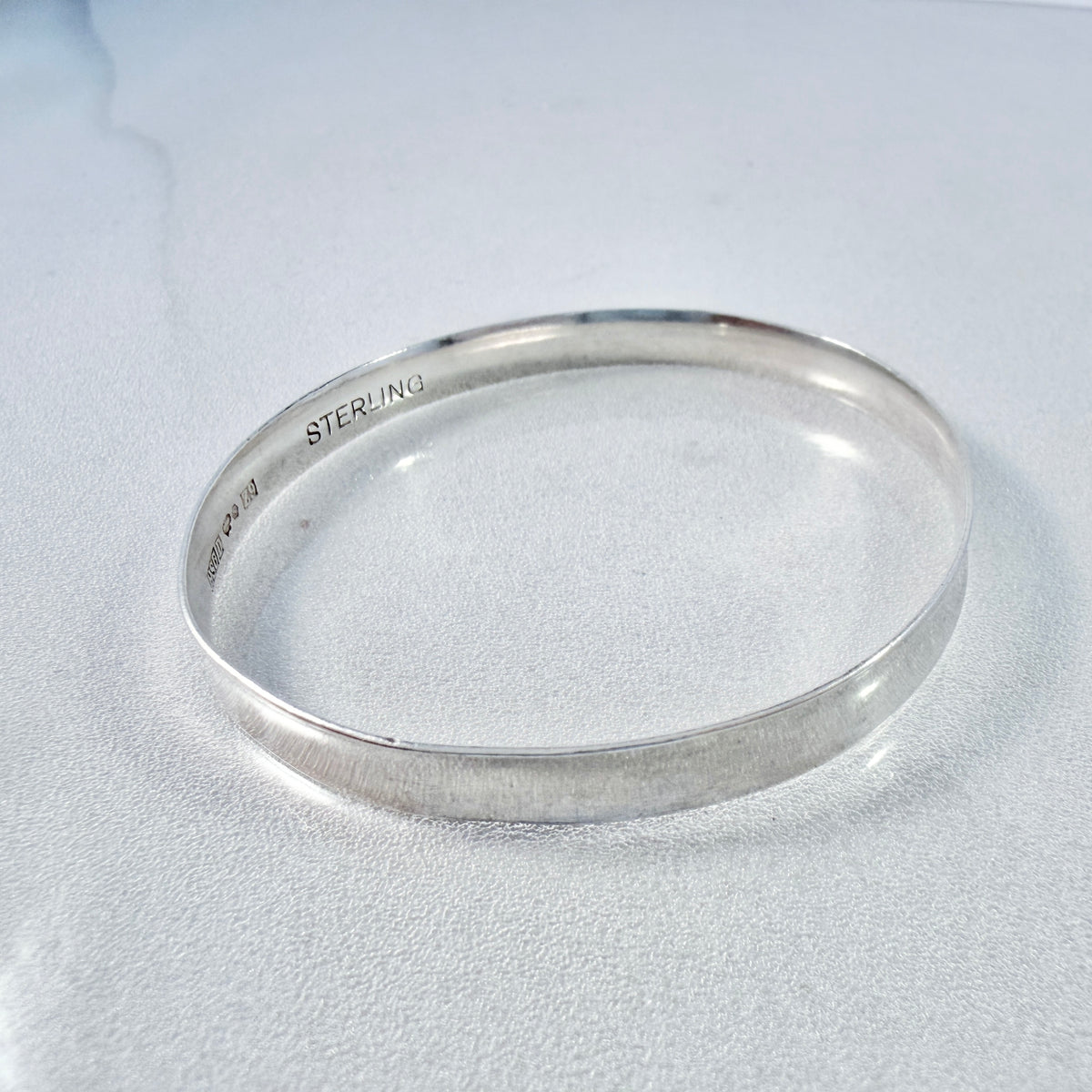 Hedbergs, Sweden 1974. Vintage Sterling Silver Bangle Bracelet.