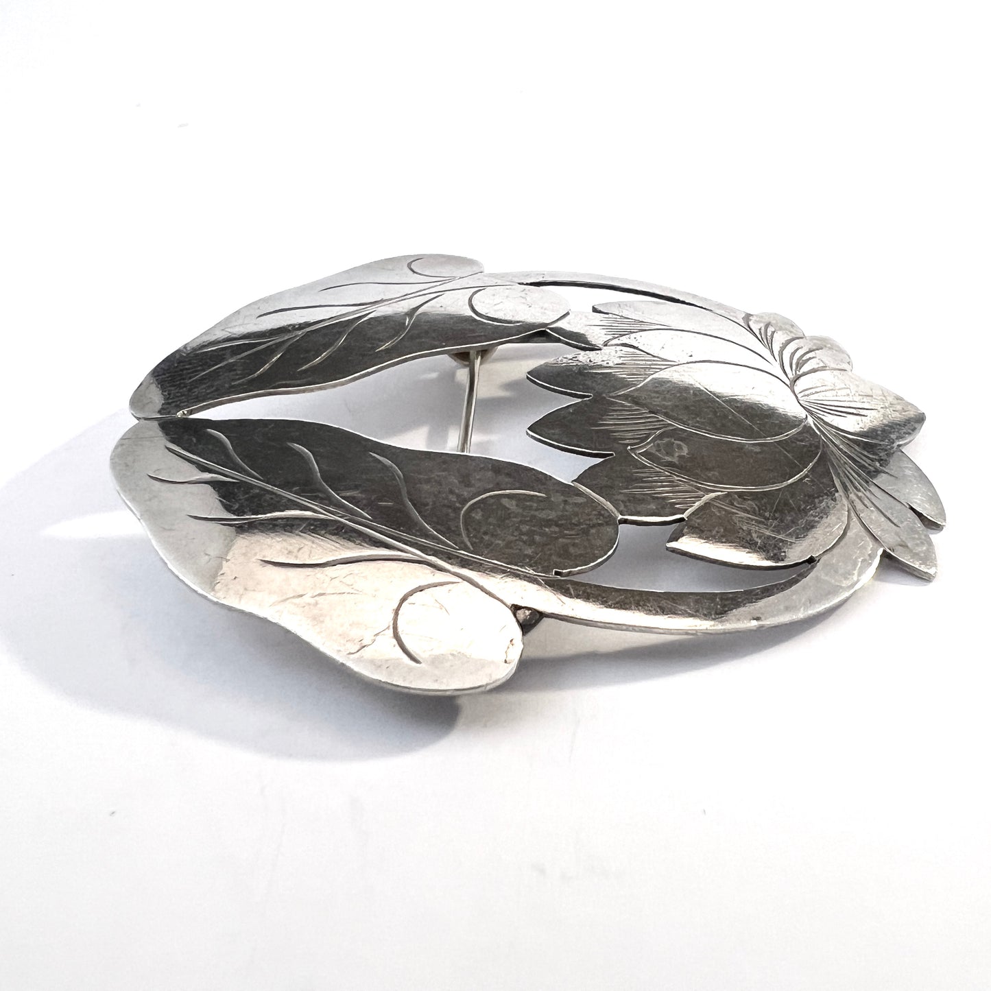 V Aalgren, Denmark Art Nouveau, early 1900s Solid 826 Silver Large Brooch.