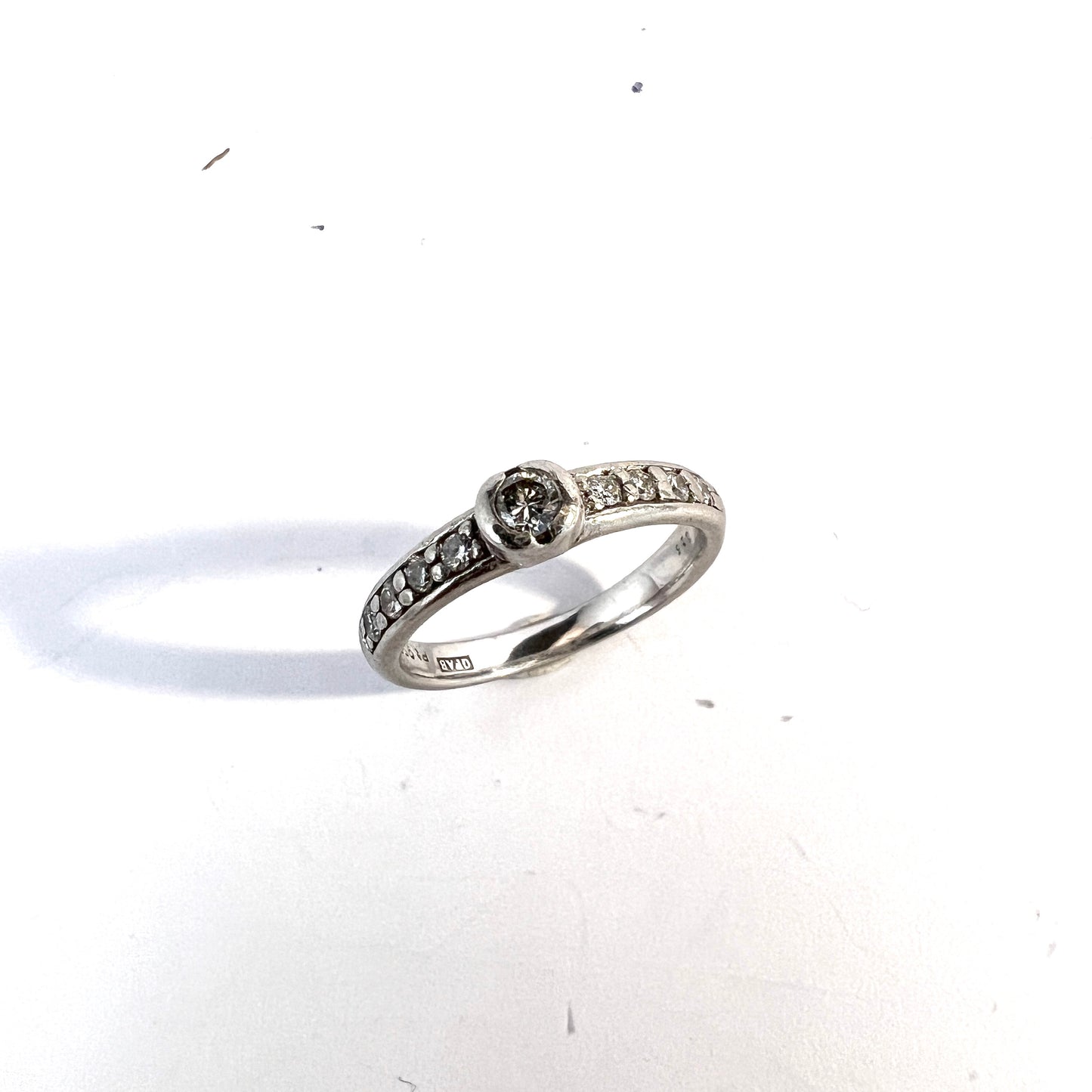 GFAB, Sweden. Vintage Platinum 0.25ctw Diamond Ring.
