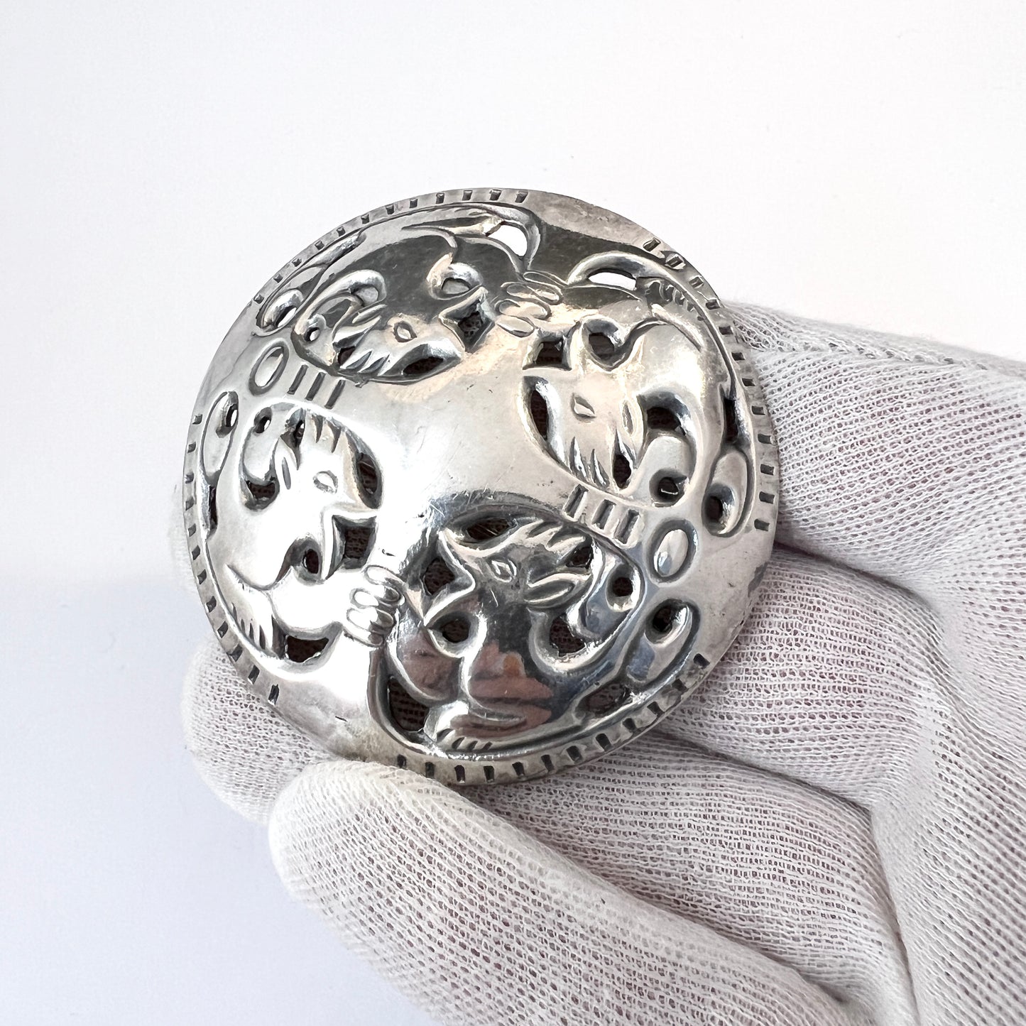 Kalevala Koru, Finland 1973. Very Large Vintage Sterling Silver Brooch.