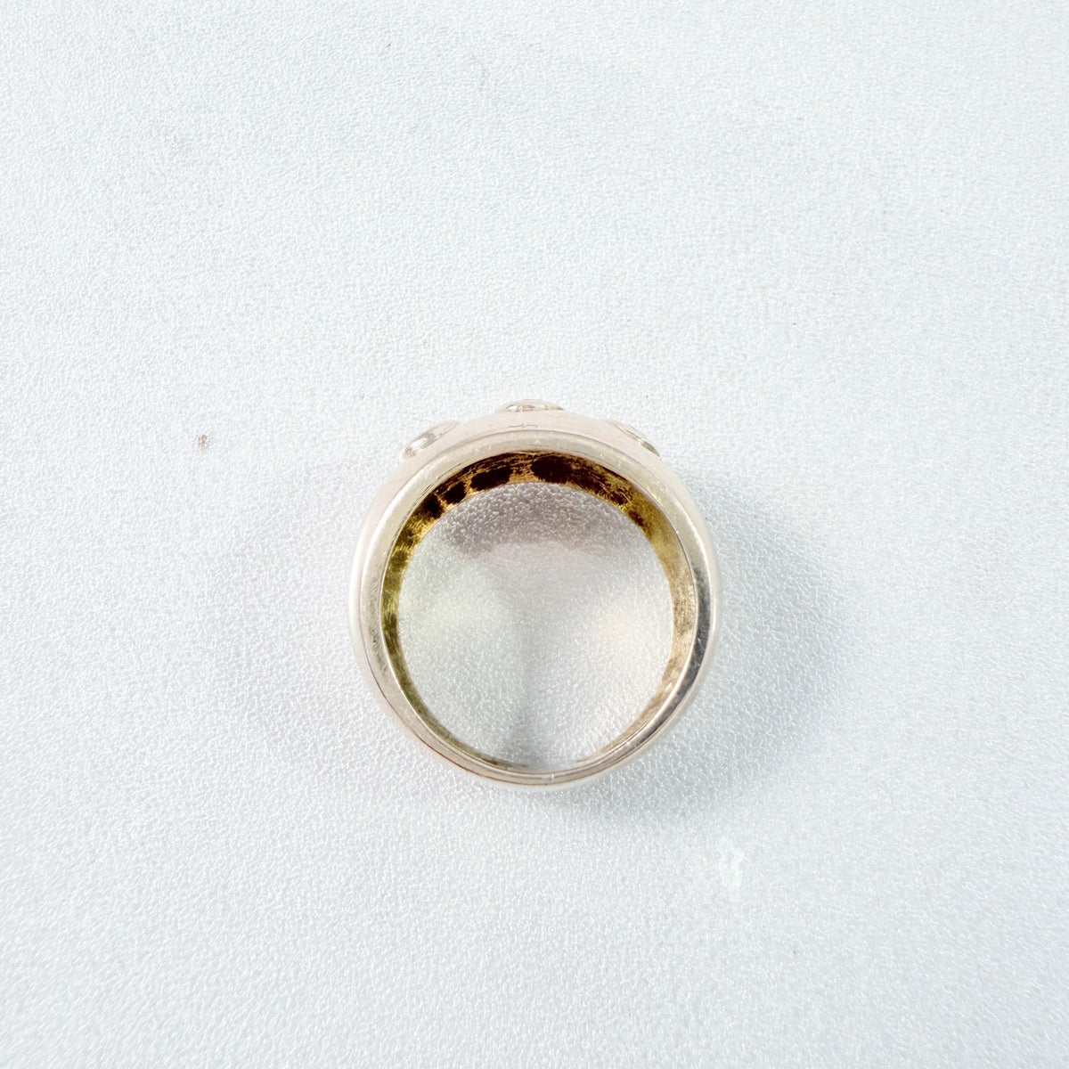 Vintage / Antique 8-9k Gold Garnet Ring.
