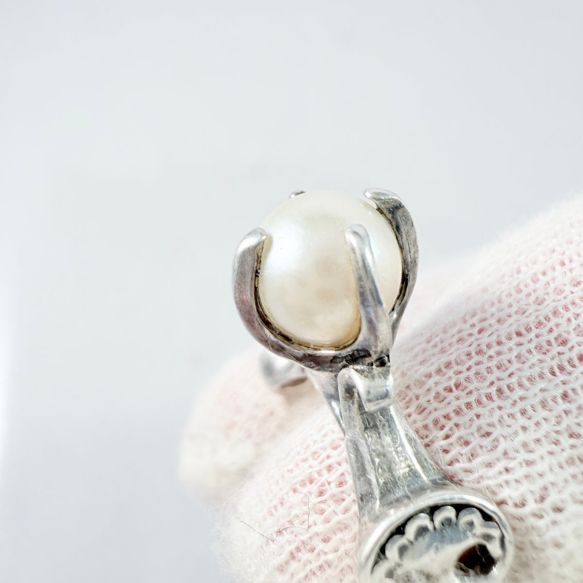 Bengt Hallberg, Sweden. Vintage Viking Copy Sterling Silver Pearl Ring