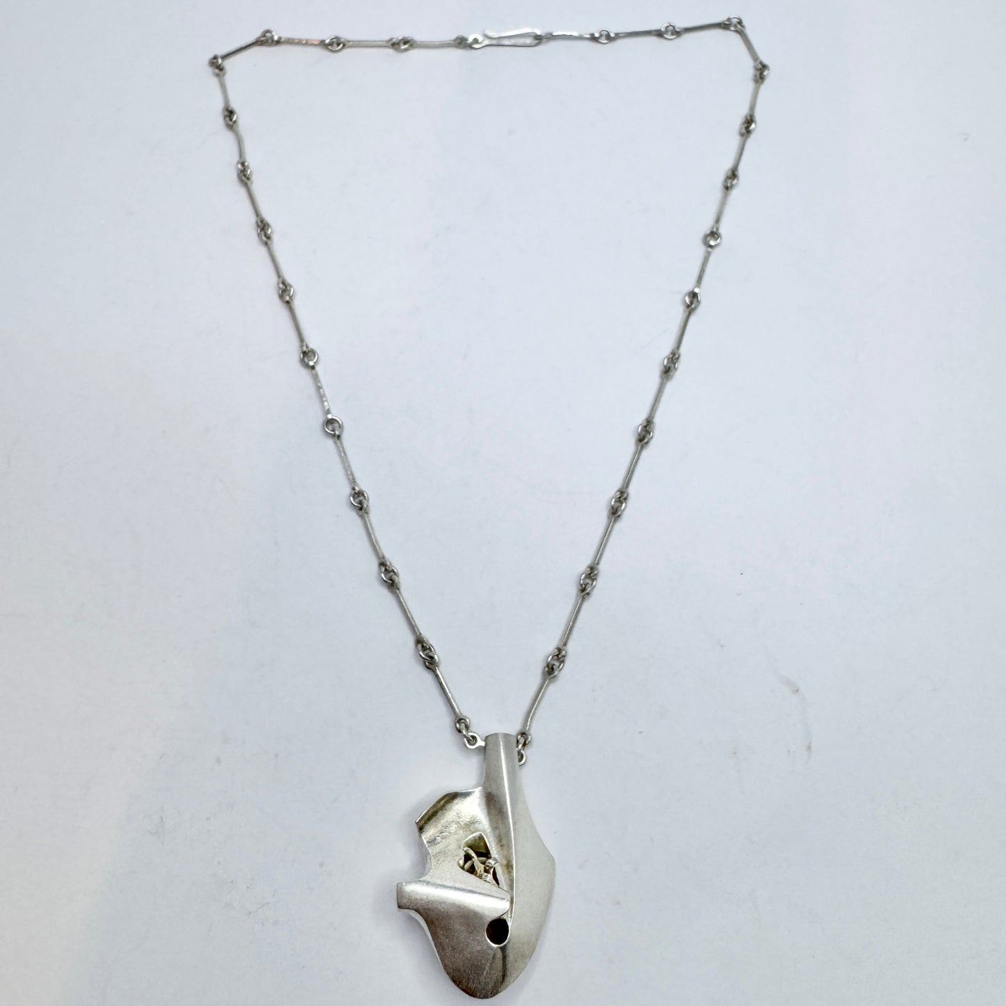Björn Weckström for Lapponia, Finland 1977. Vintage Sterling Silver Pendant Necklace. Design Augria