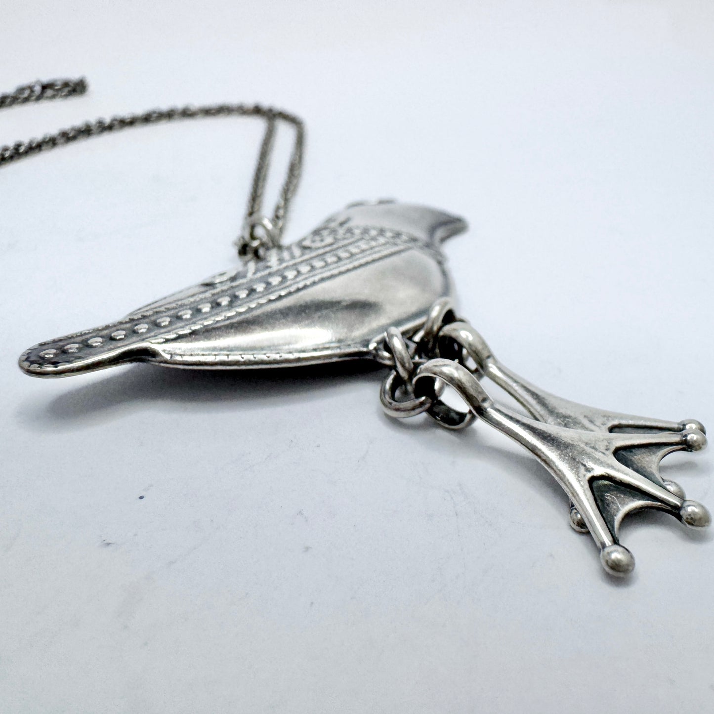 Kalevala Koru, Finland 1994. Large Vintage Sterling Silver Bird Pendant Long Chain Necklace.