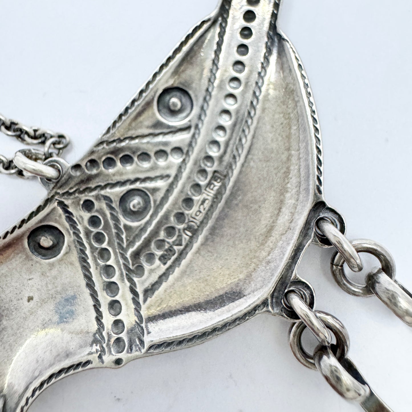 Kalevala Koru, Finland 1994. Large Vintage Sterling Silver Bird Pendant Long Chain Necklace.