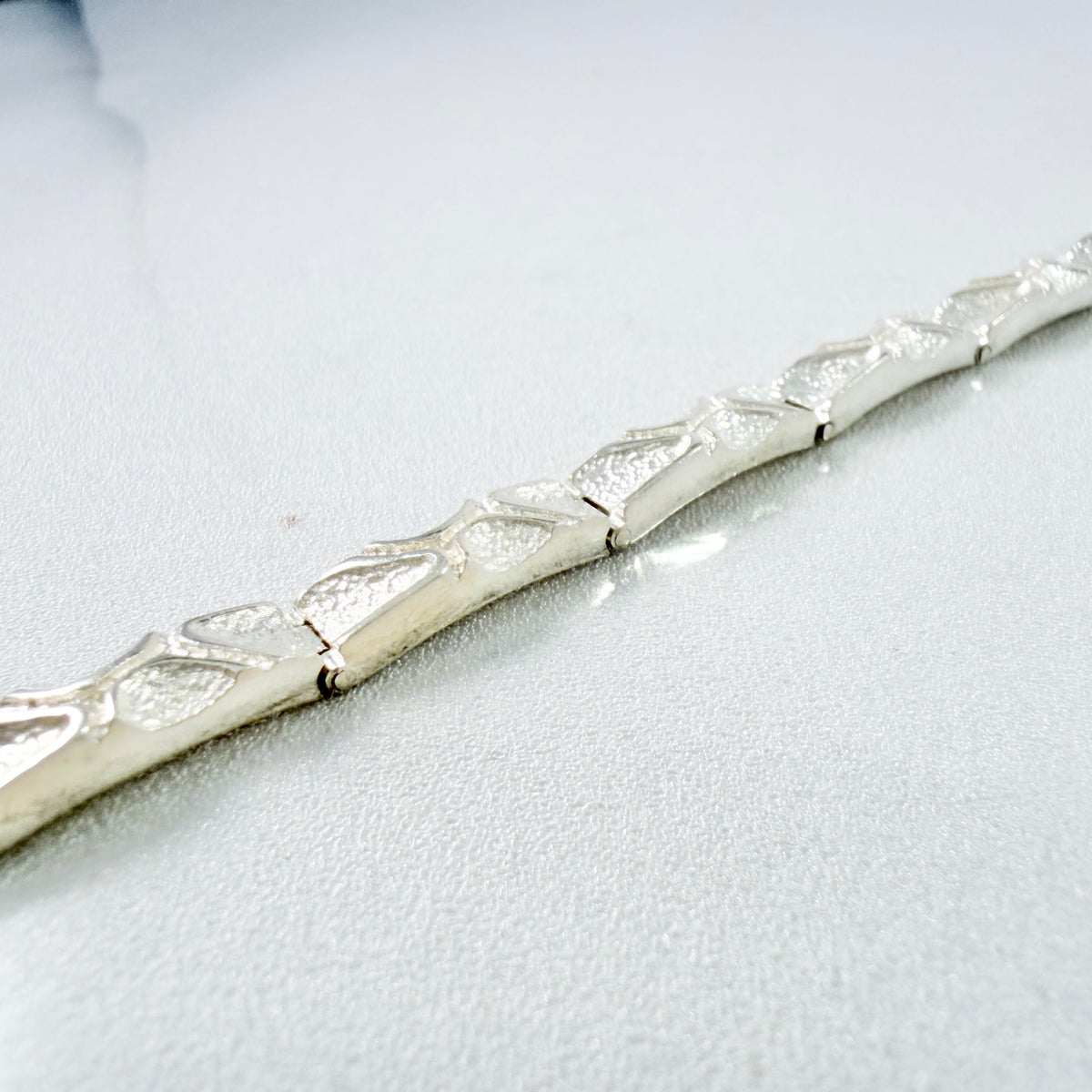 Vintage Solid Silver Link Bracelet.
