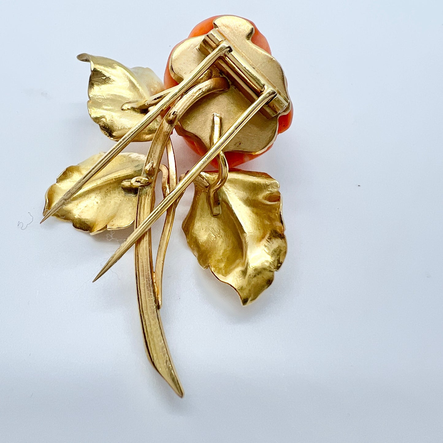 S Holmström, Sweden 1943, Rare WW2 era Vintage 18k Gold Carved Coral Rose Fur Clip Brooch. 18.5gram