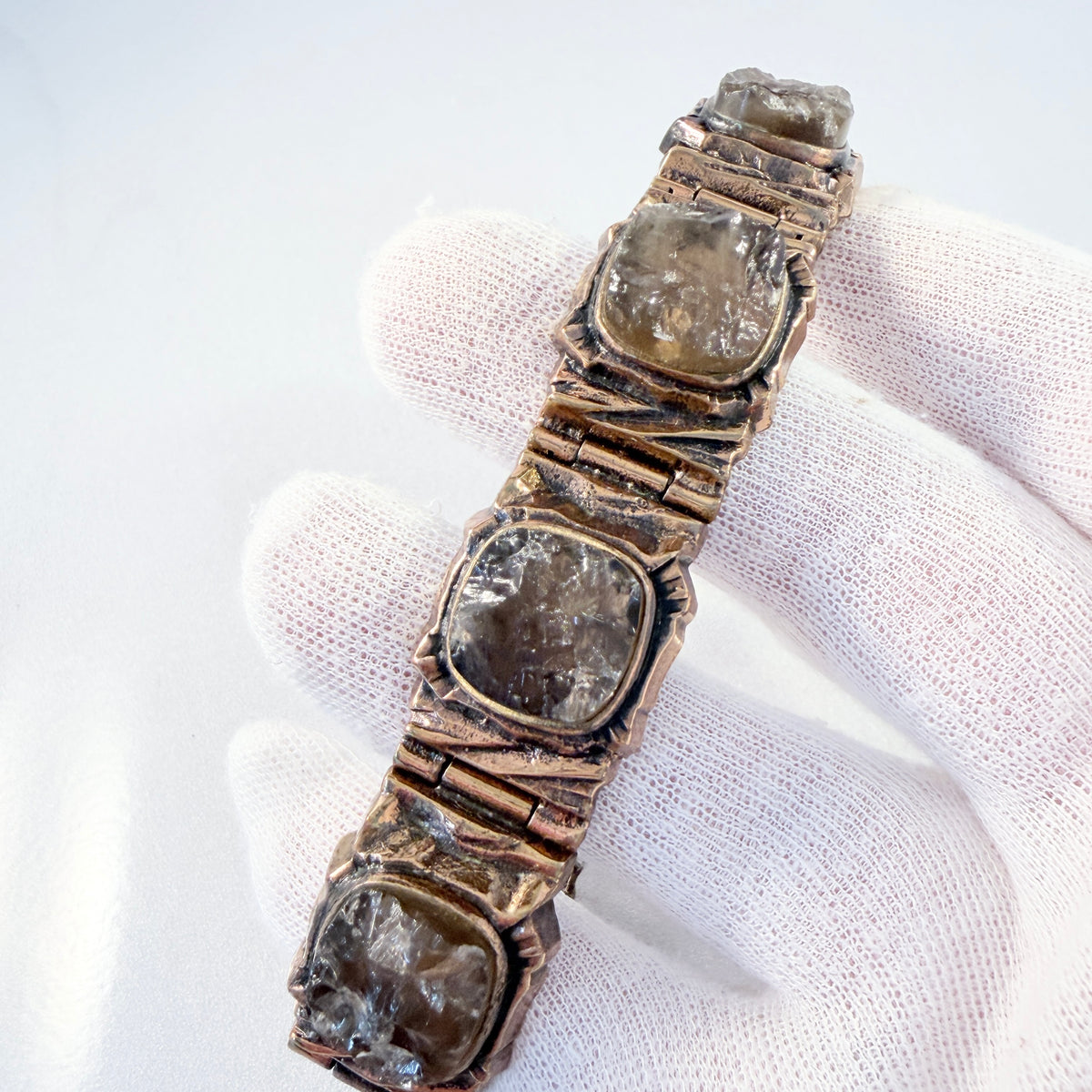 Pentti Sarpaneva, Finland 1970s. Vintage Brutalist Bronze Raw Quartz Bracelet.