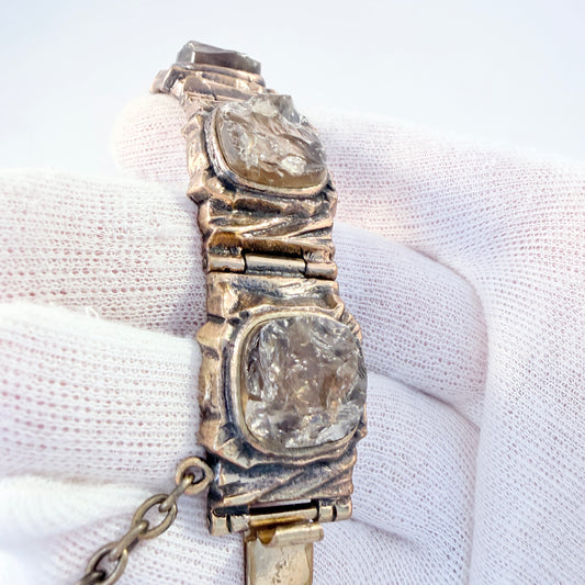 Pentti Sarpaneva, Finland 1970s. Vintage Brutalist Bronze Raw Quartz Bracelet.