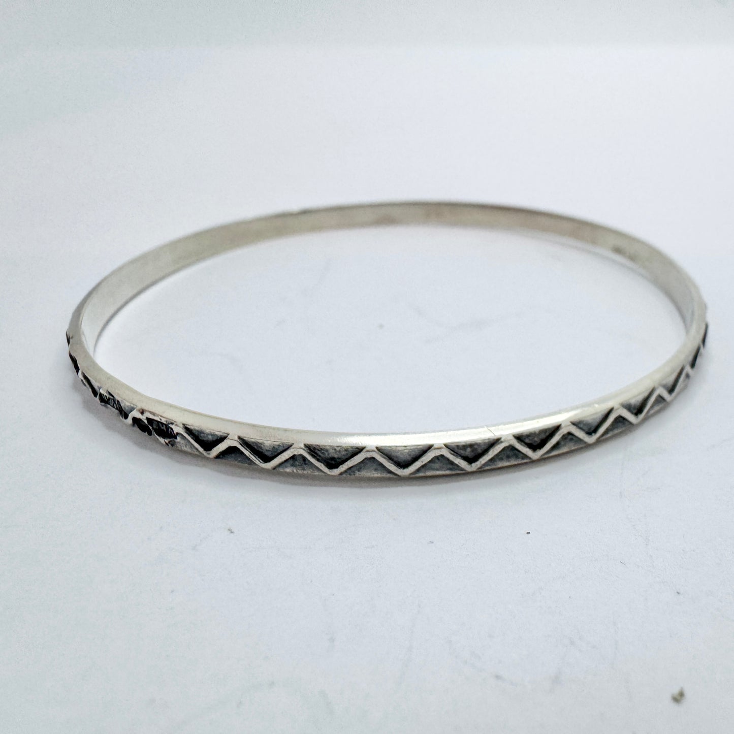 Vilho Hjalmar Leino, Finland 1962. Vintage Solid Silver Bangle Bracelet