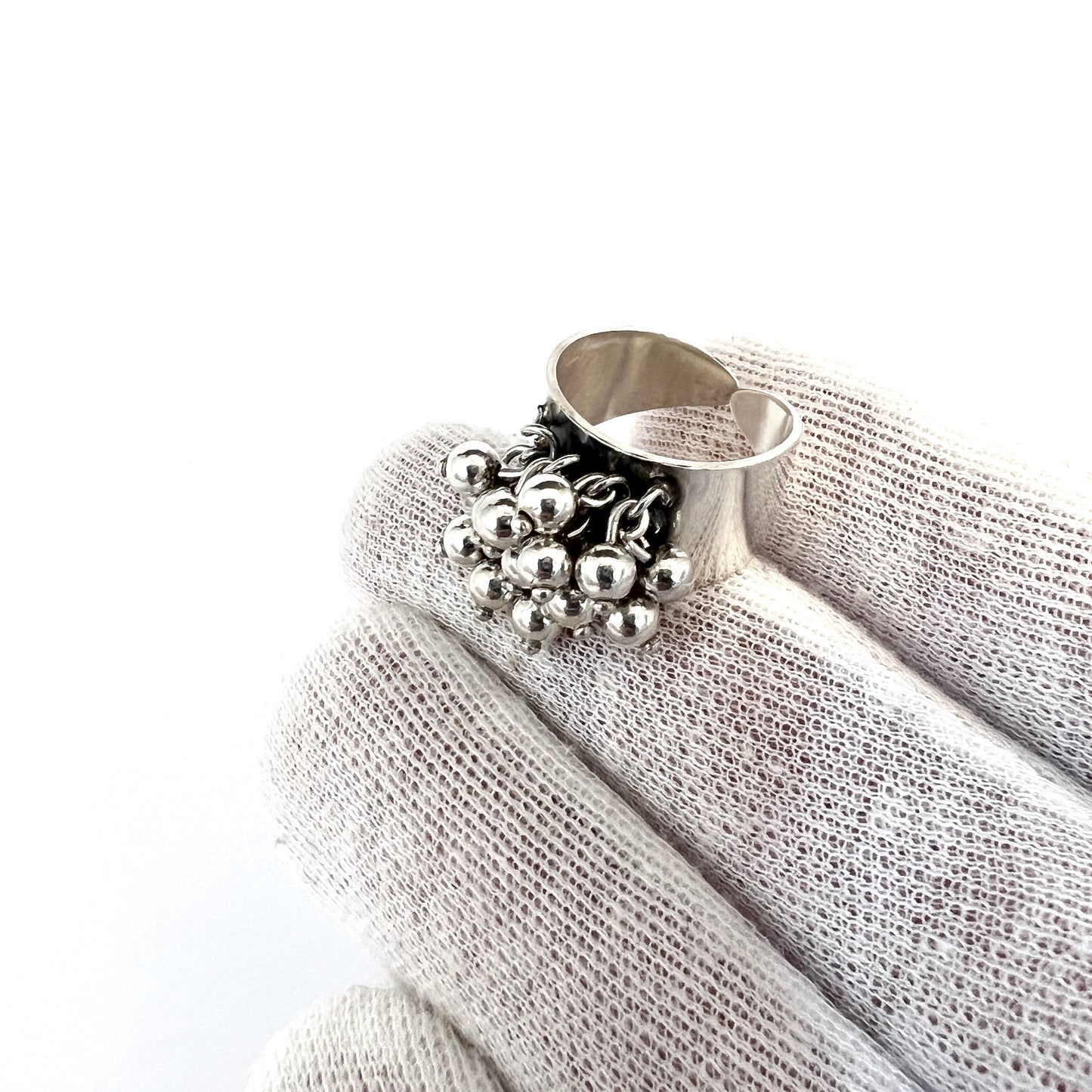 H.Kaksonen, Finland 1964. Vintage Solid Silver Ring.