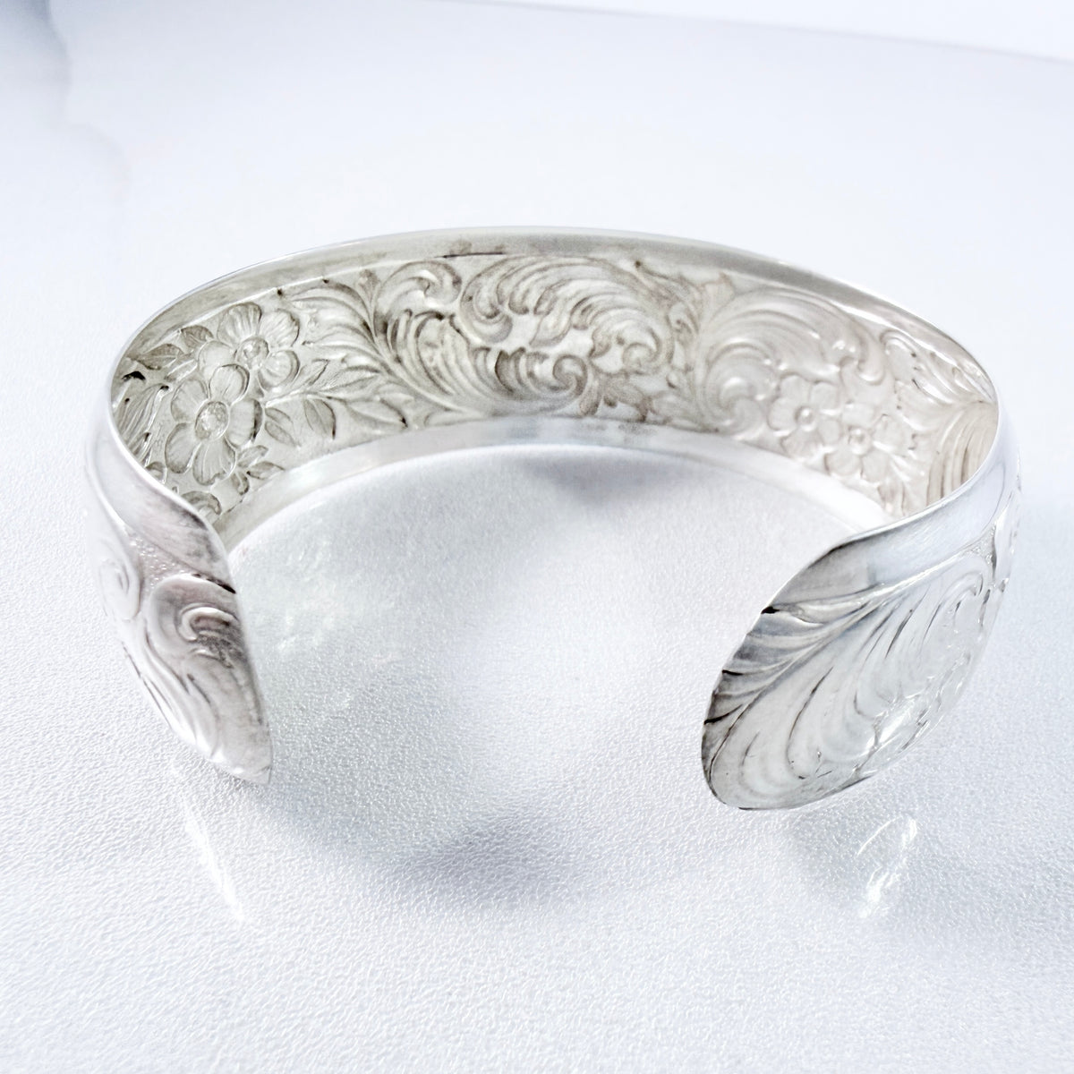 Andreas Daub, Germany c 1950s. Vintage Solid Silver Cuff Brcelet.
