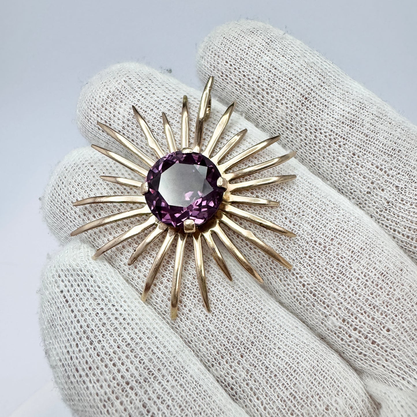 Egypt. Vintage 14k Gold Synthetic Alexandrite Sapphire Pendant.