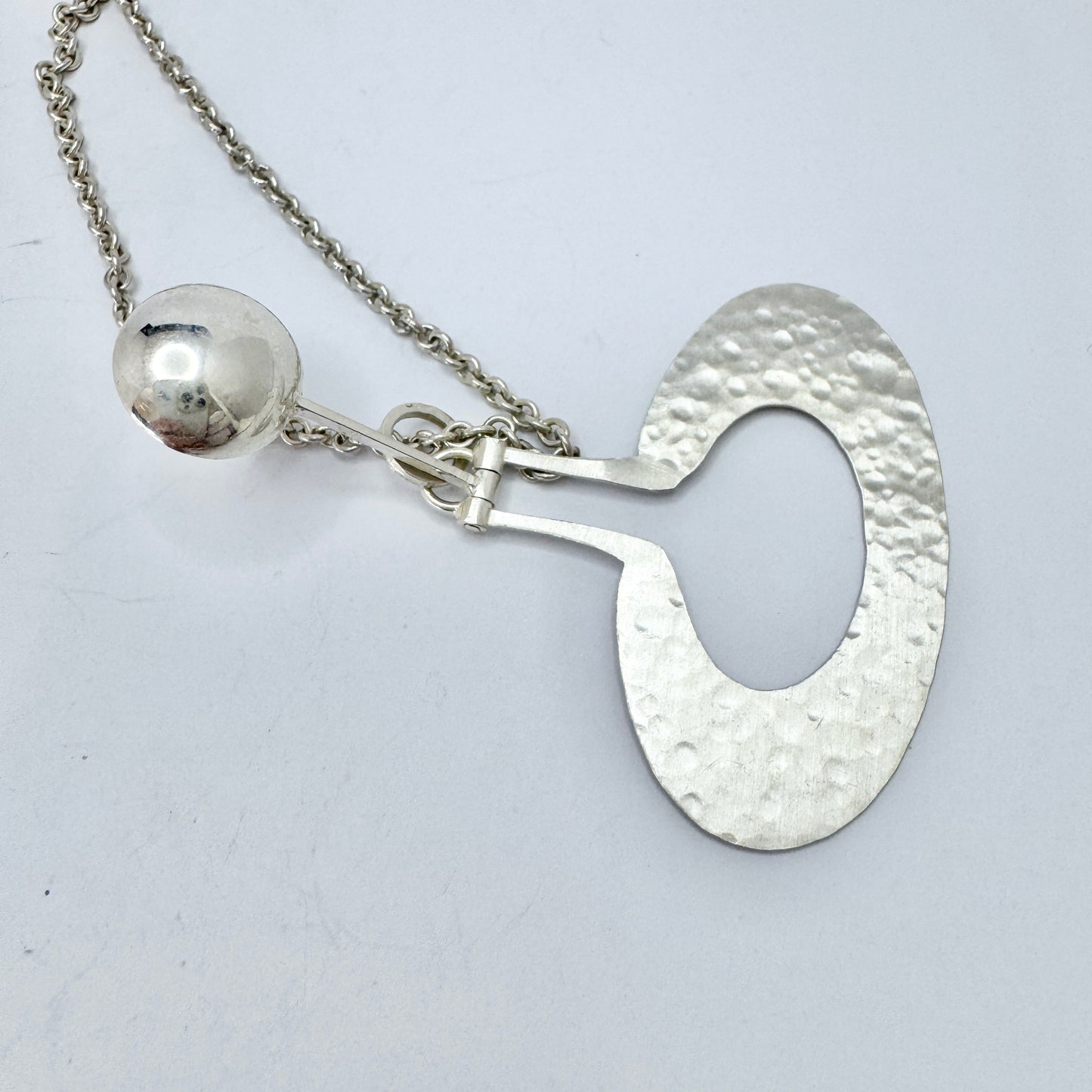 Tapio Wirkkala for Kultakeskus, Finland 1975. Vintage Solid Silver Pendant + Chain. Design Päärynä
