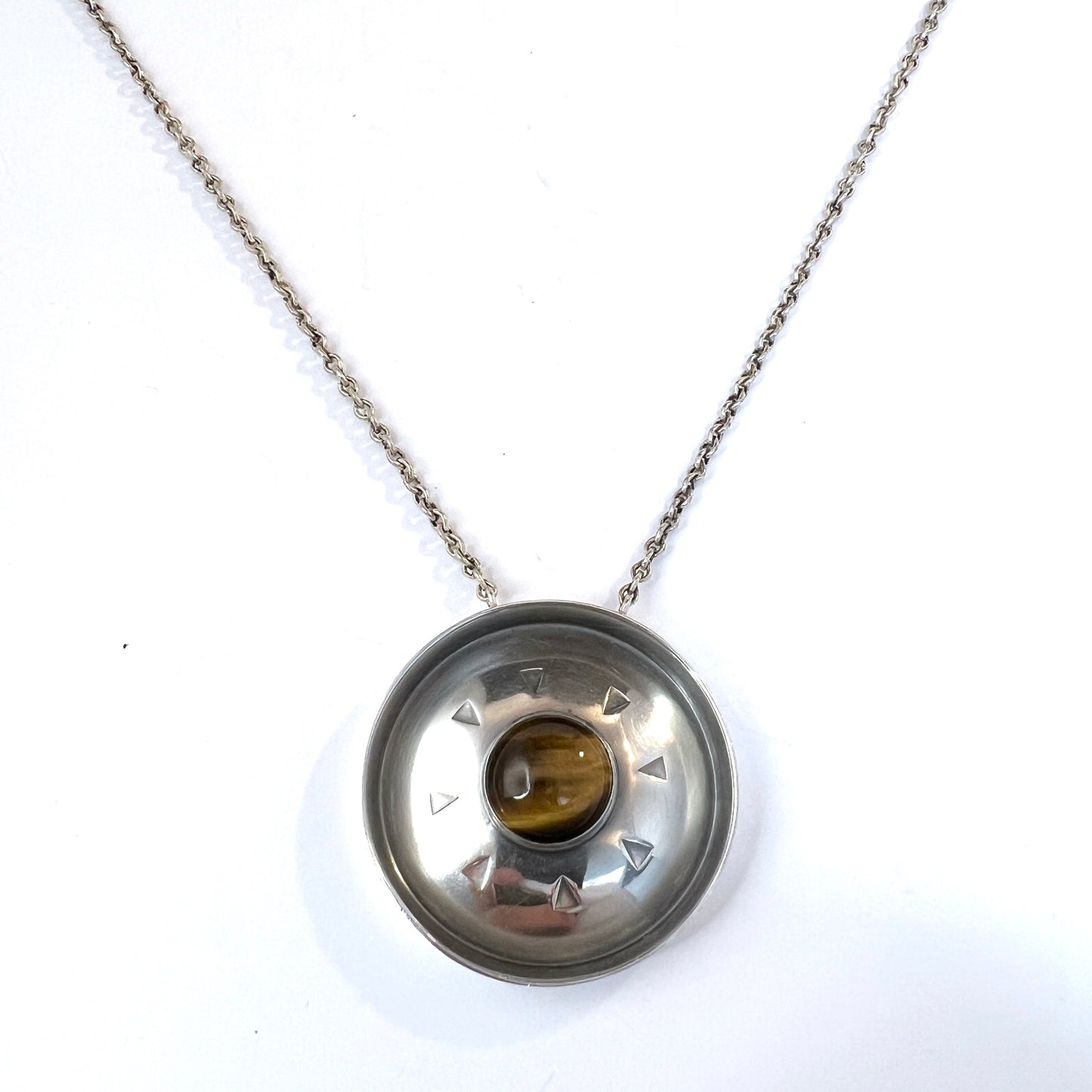 Holger Lindström, Finland 1961. Vintage Solid Silver Tiger's Eye Pendant Necklace.