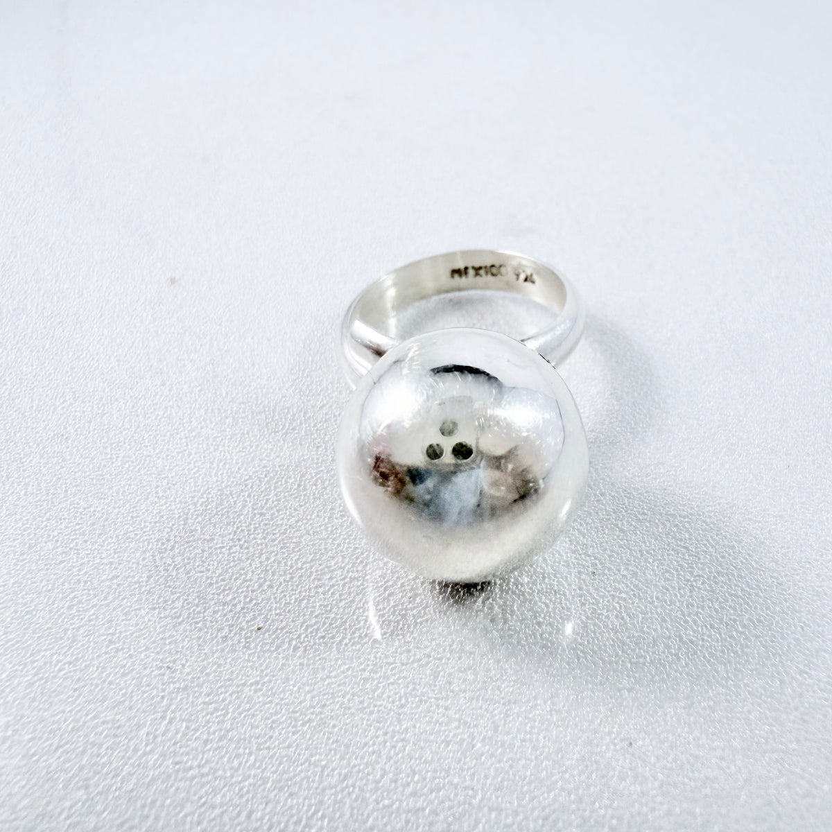Mexico. Vintage Sterling Silver Ball Adjustable Size Ring.