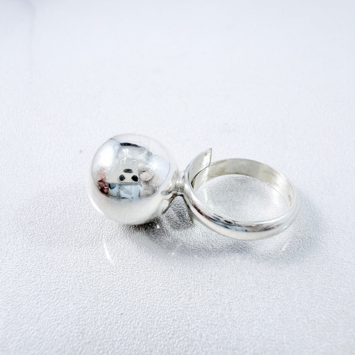 Mexico. Vintage Sterling Silver Ball Adjustable Size Ring.