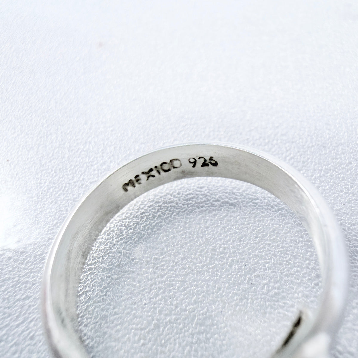 Mexico. Vintage Sterling Silver Ball Adjustable Size Ring.