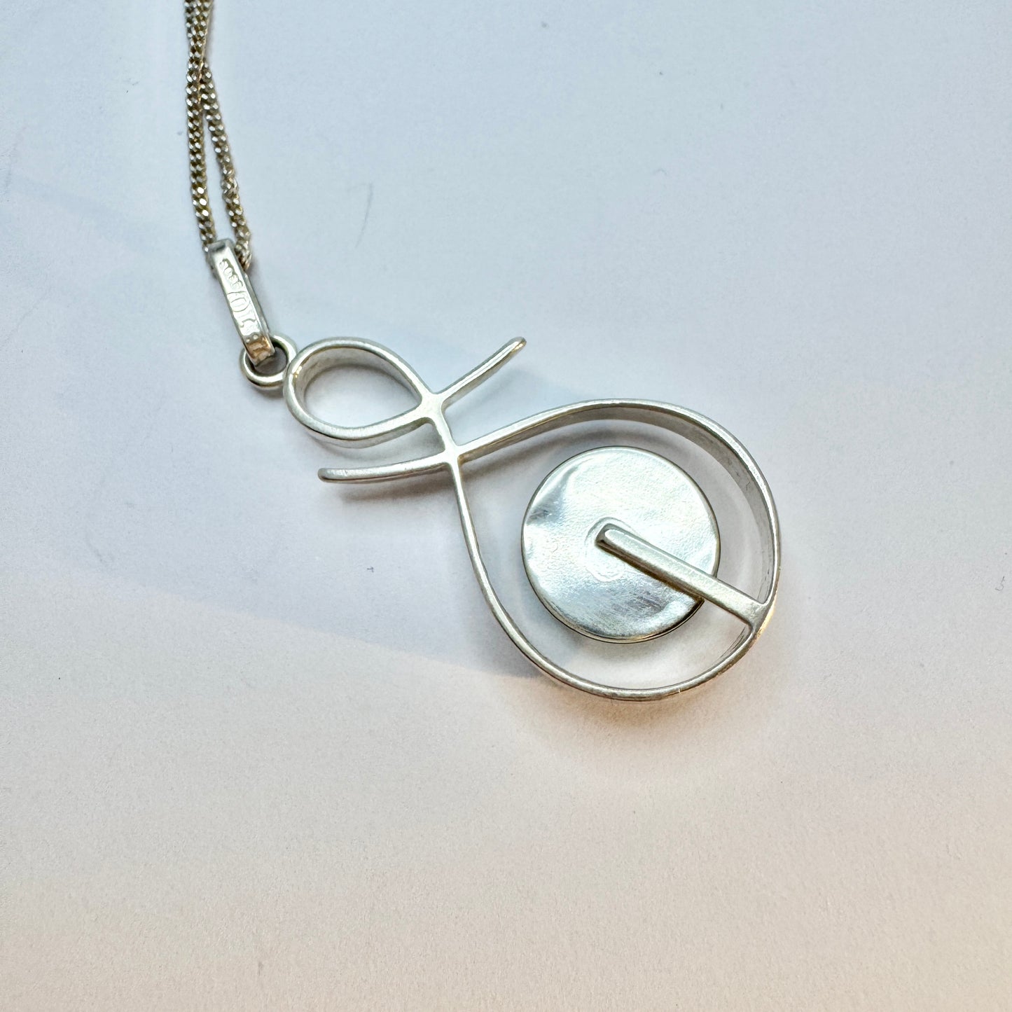 Victor Janson, Sweden 1976. Vintage Solid Silver Bergslagen-stone Pendant Necklace.