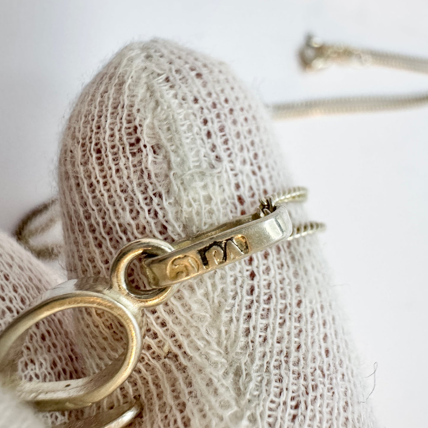 Victor Janson, Sweden 1976. Vintage Solid Silver Bergslagen-stone Pendant Necklace.