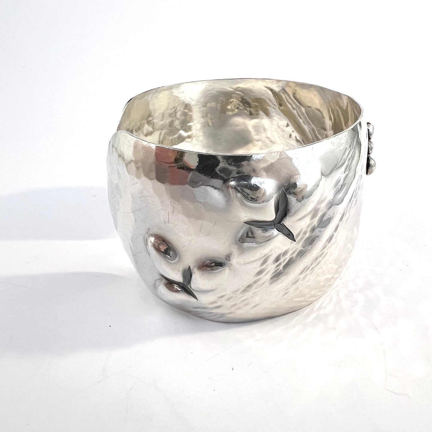 Toivo Olavi Hänninen, Finland 1963. Vintage Modernist Solid Silver Cuff Bracelet