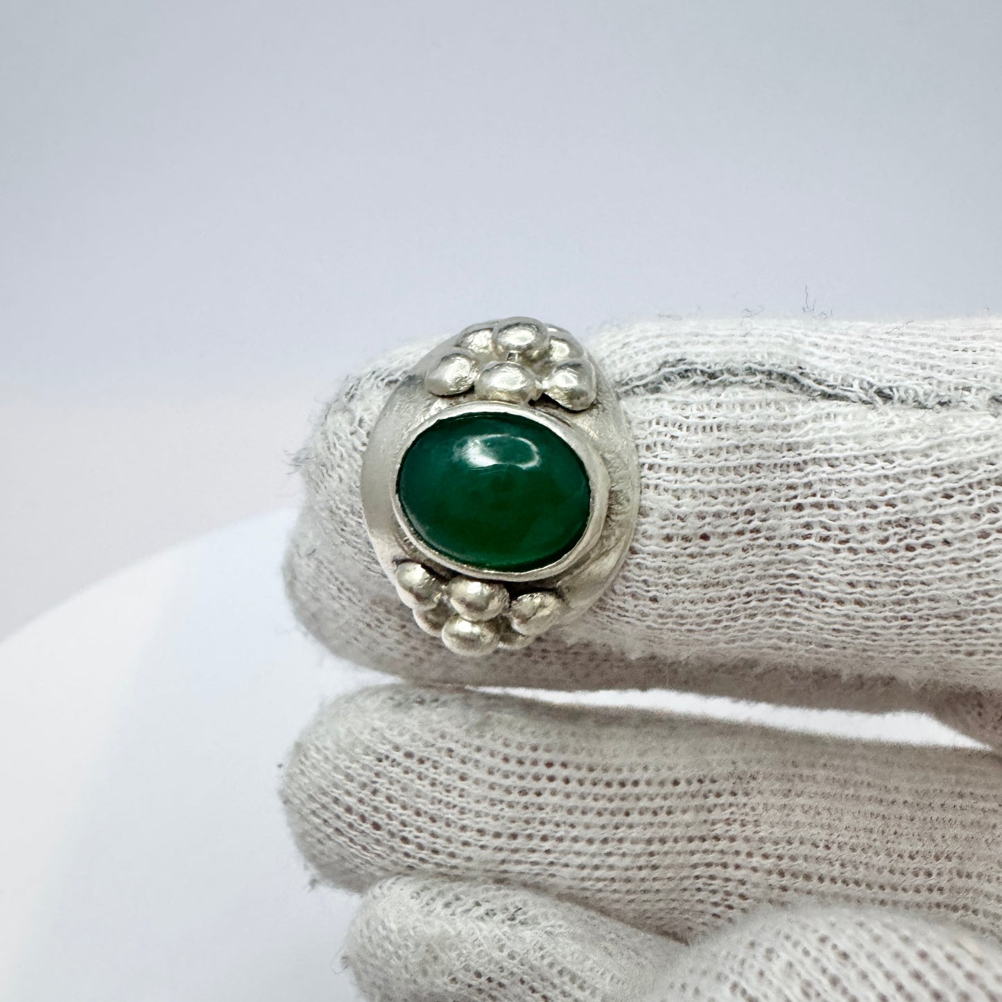 Kaplan, Stockholm 1954. Vintage Solid Silver Chrysoprase Ring.