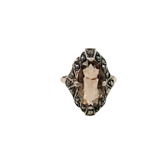 G Dahlgren, Sweden 1932. Vintage Art Deco 18k Gold / Silver Quartz Marcasite Ring.