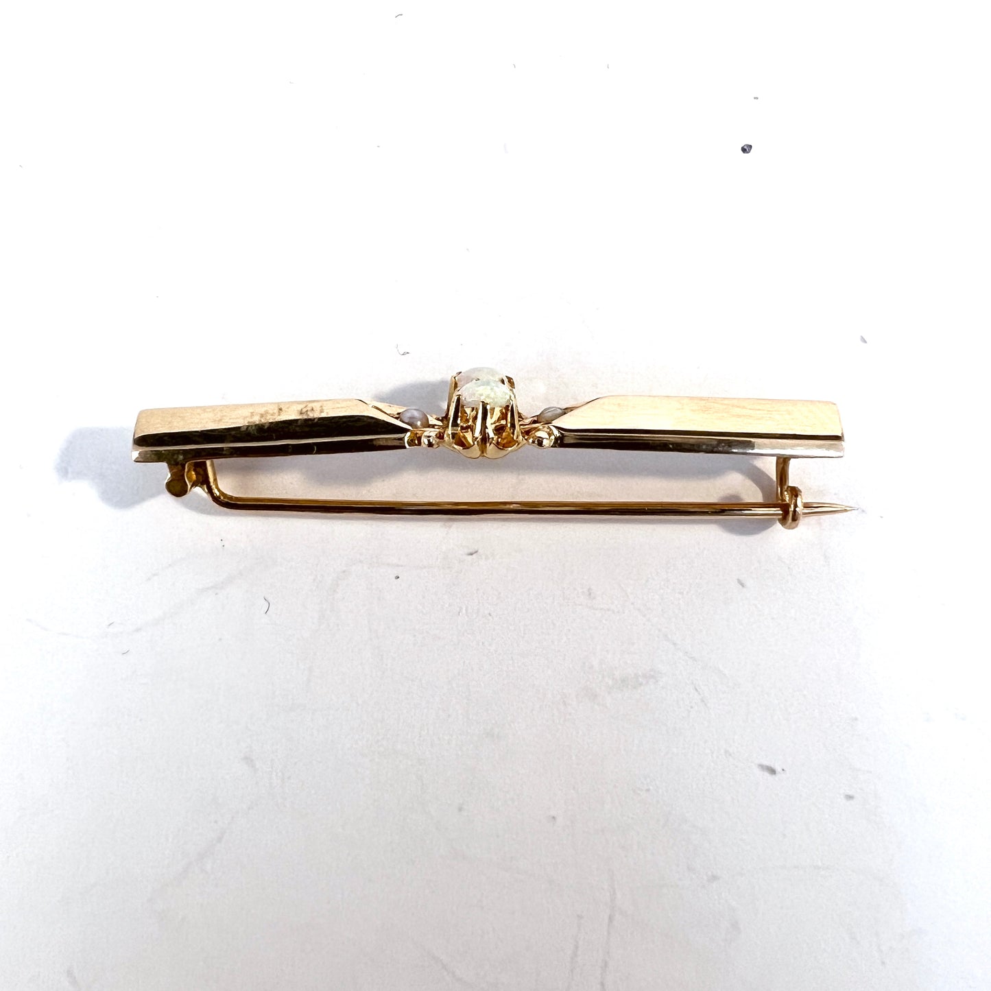 G Dahlgren, Sweden 1909. Antique Edwardian 18k Gold Opal Seed Pearl Pin Brooch.