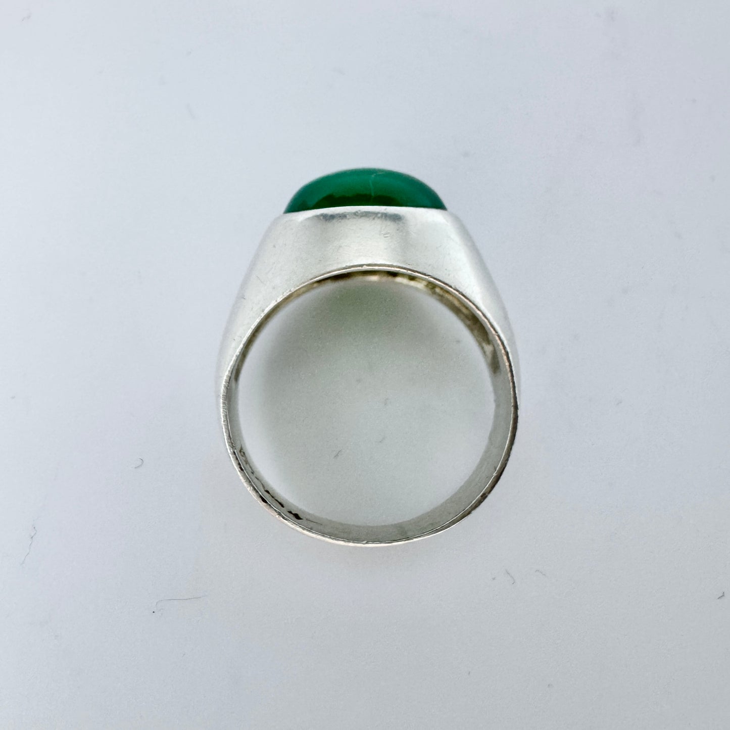 Kaplan, Sweden 1950s. Vintage Solid Silver Chrysoprase Ring.